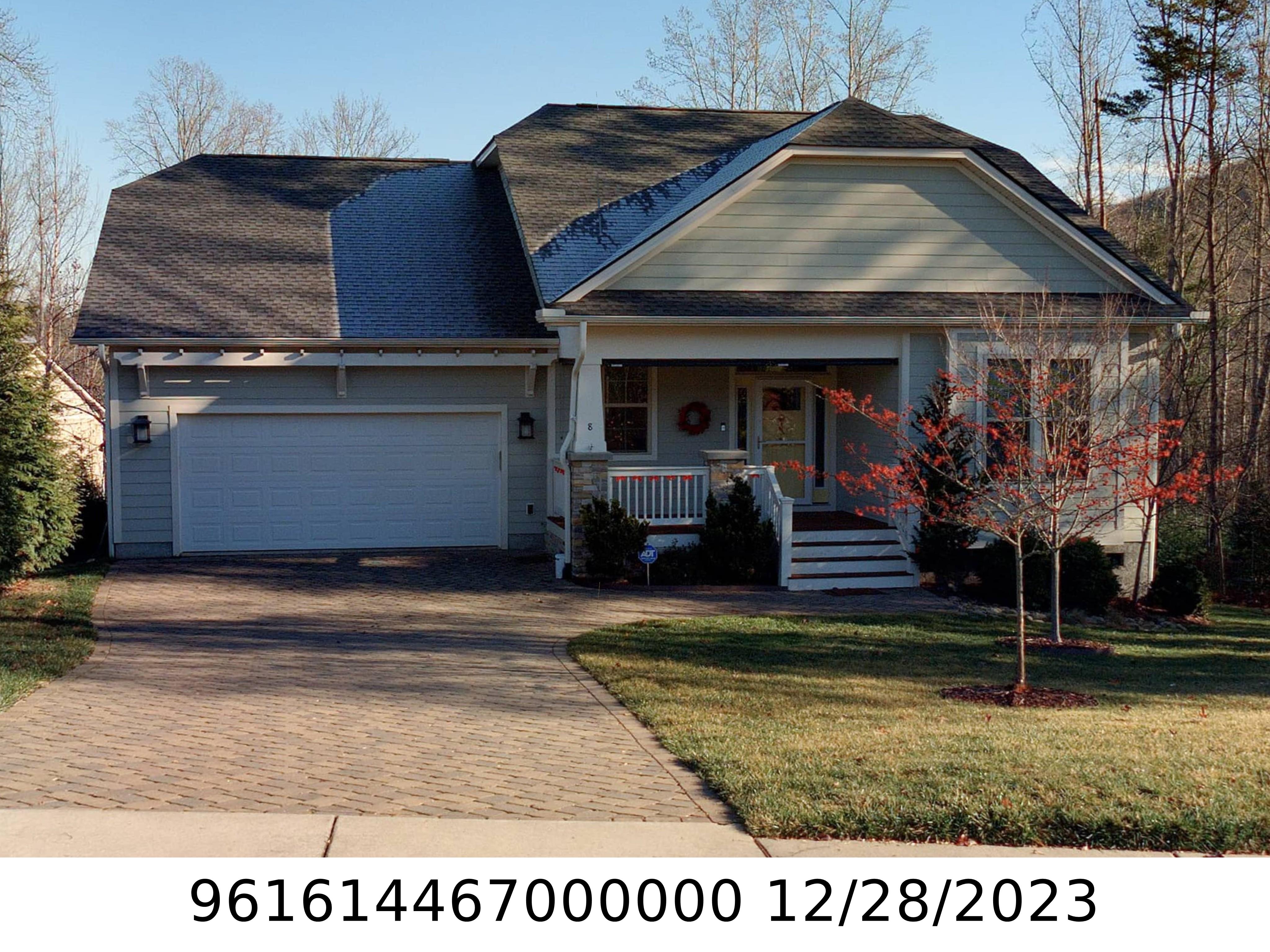 A picture of the property located at 8 ESTATOE GAP RD, CANDLER NC 28715.