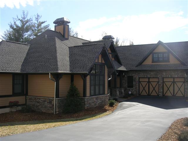 A picture of the property located at 93 ORVIS STONE CIR, CANDLER NC 28715.