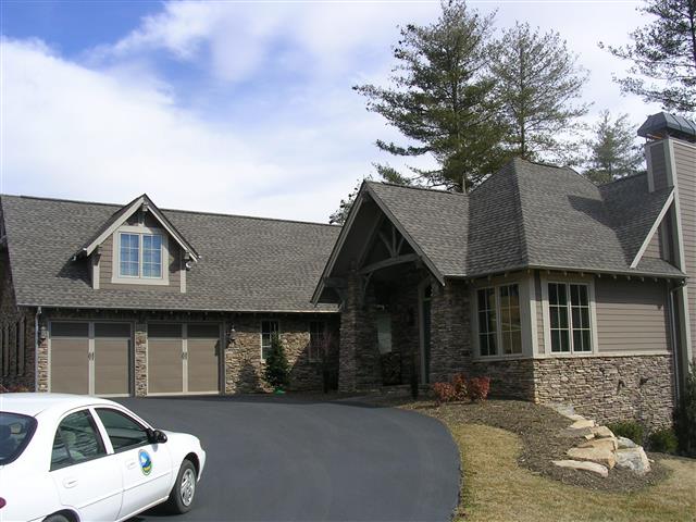 A picture of the property located at 91 ORVIS STONE CIR, CANDLER NC 28715.