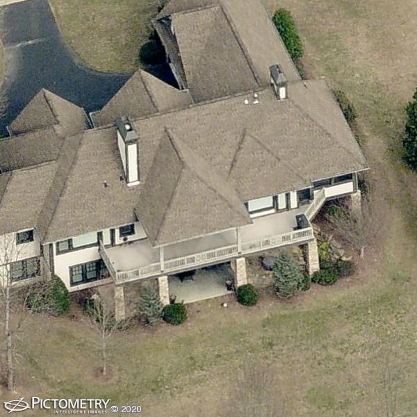 A picture of the property located at 40 ORVIS STONE CIR, CANDLER NC 28715.