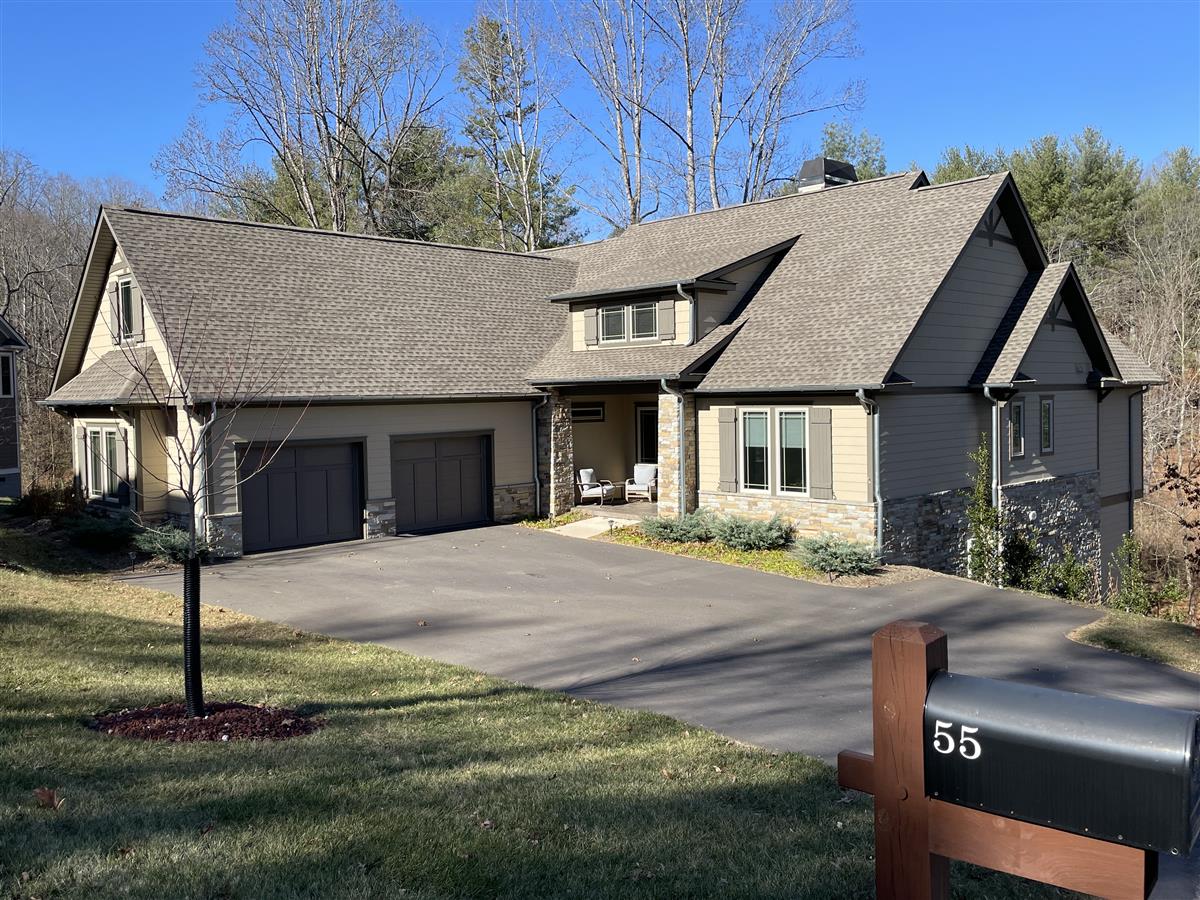 A picture of the property located at 55 ORVIS STONE CIR, CANDLER NC 28715.