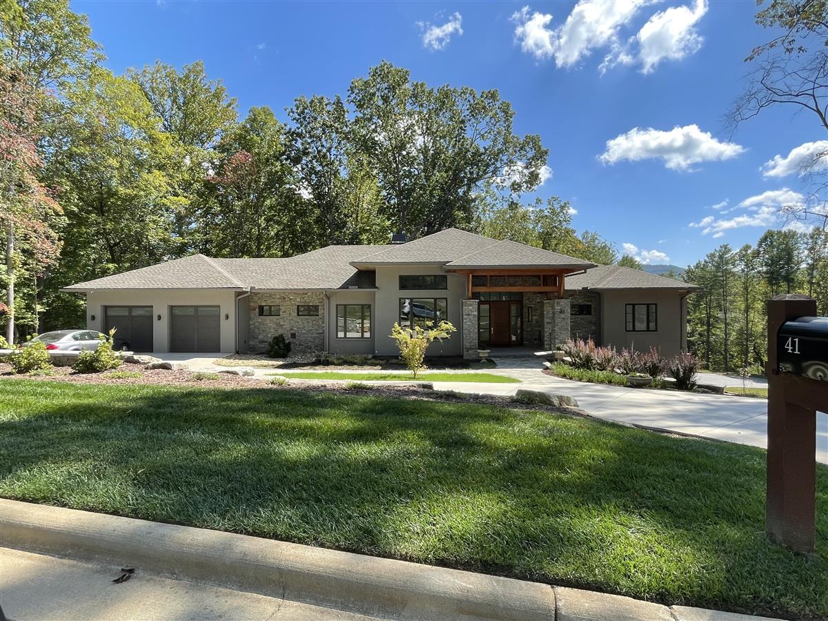 A picture of the property located at 41 TWILIGHT SEDGE DR, CANDLER NC 28715.