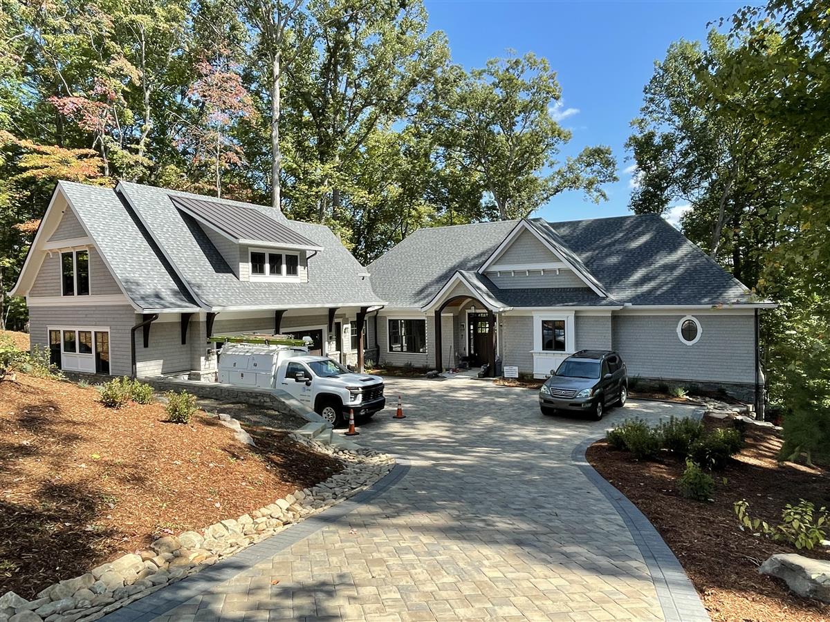 A picture of the property located at 7 HENDRICKSON CT, CANDLER NC 28715.