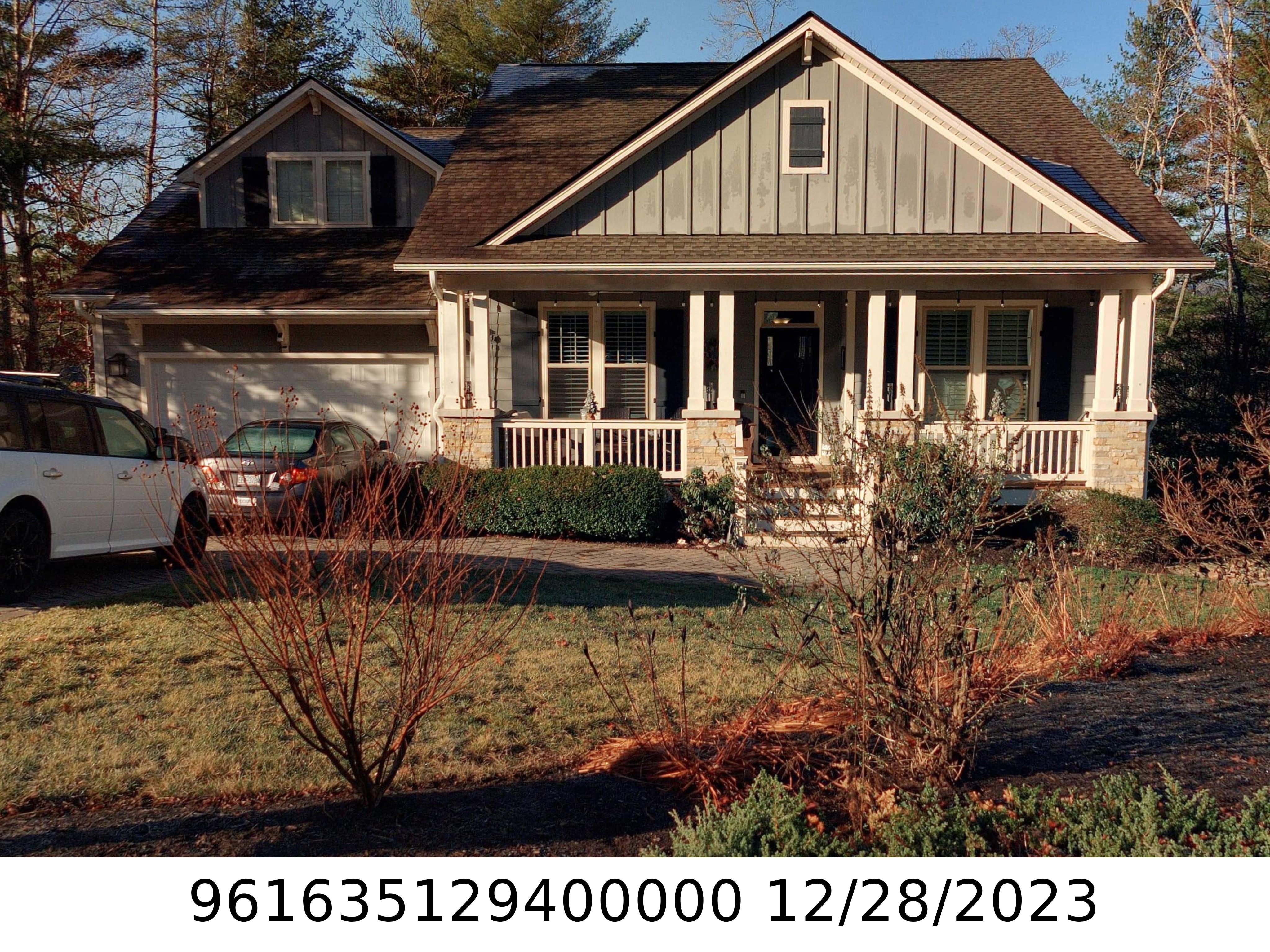 A picture of the property located at 99 GREENWELLS GLORY DR, CANDLER NC 28715.