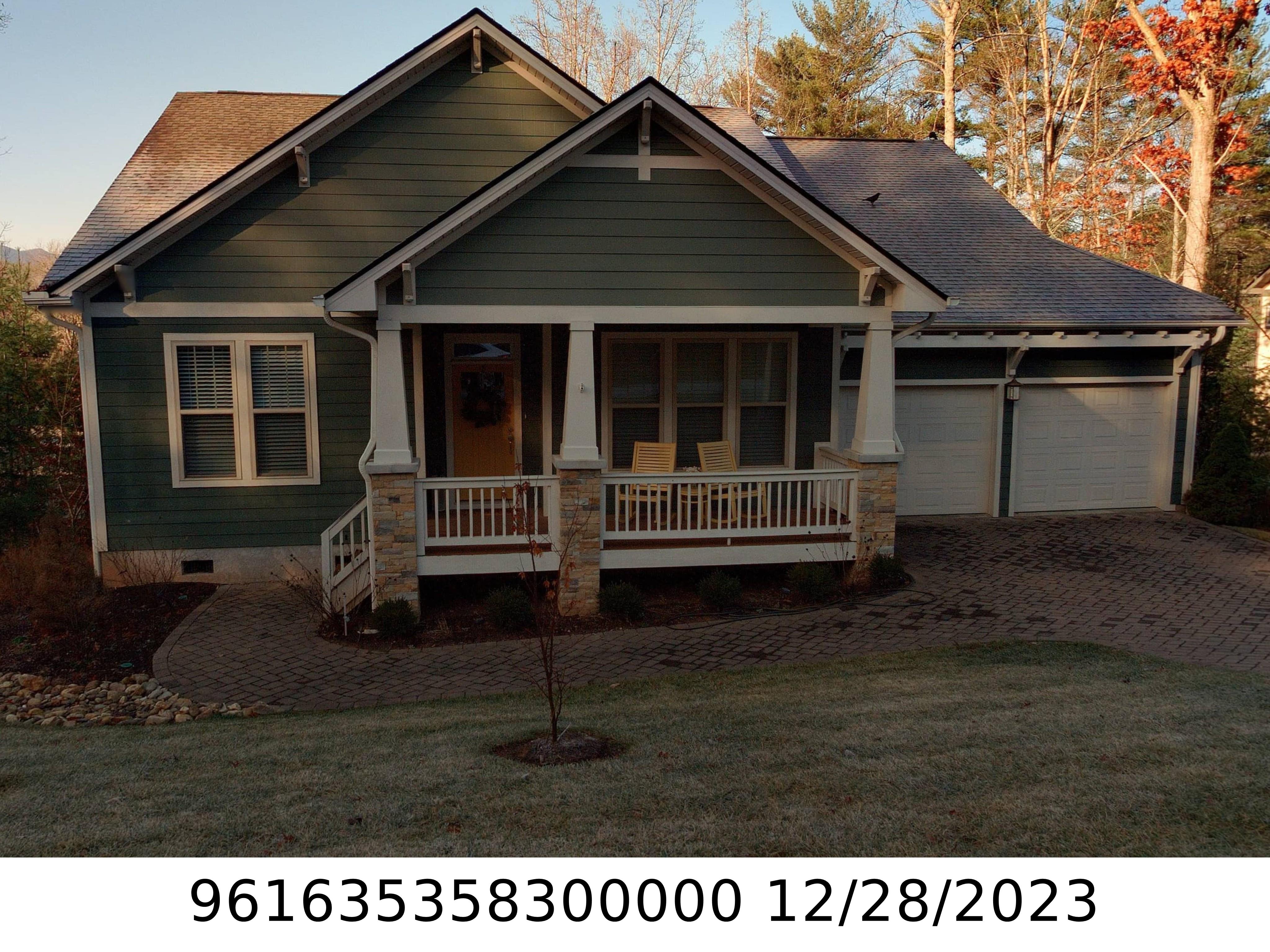 A picture of the property located at 87 GREENWELLS GLORY DR, CANDLER NC 28715.