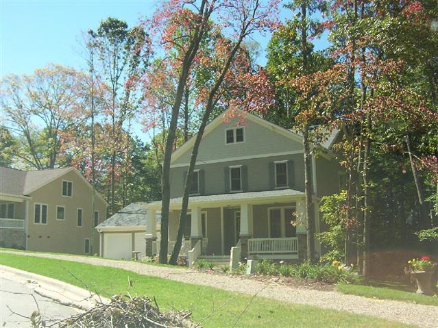 A picture of the property located at 112 GINGER QUILL CIR, CANDLER NC 28715.