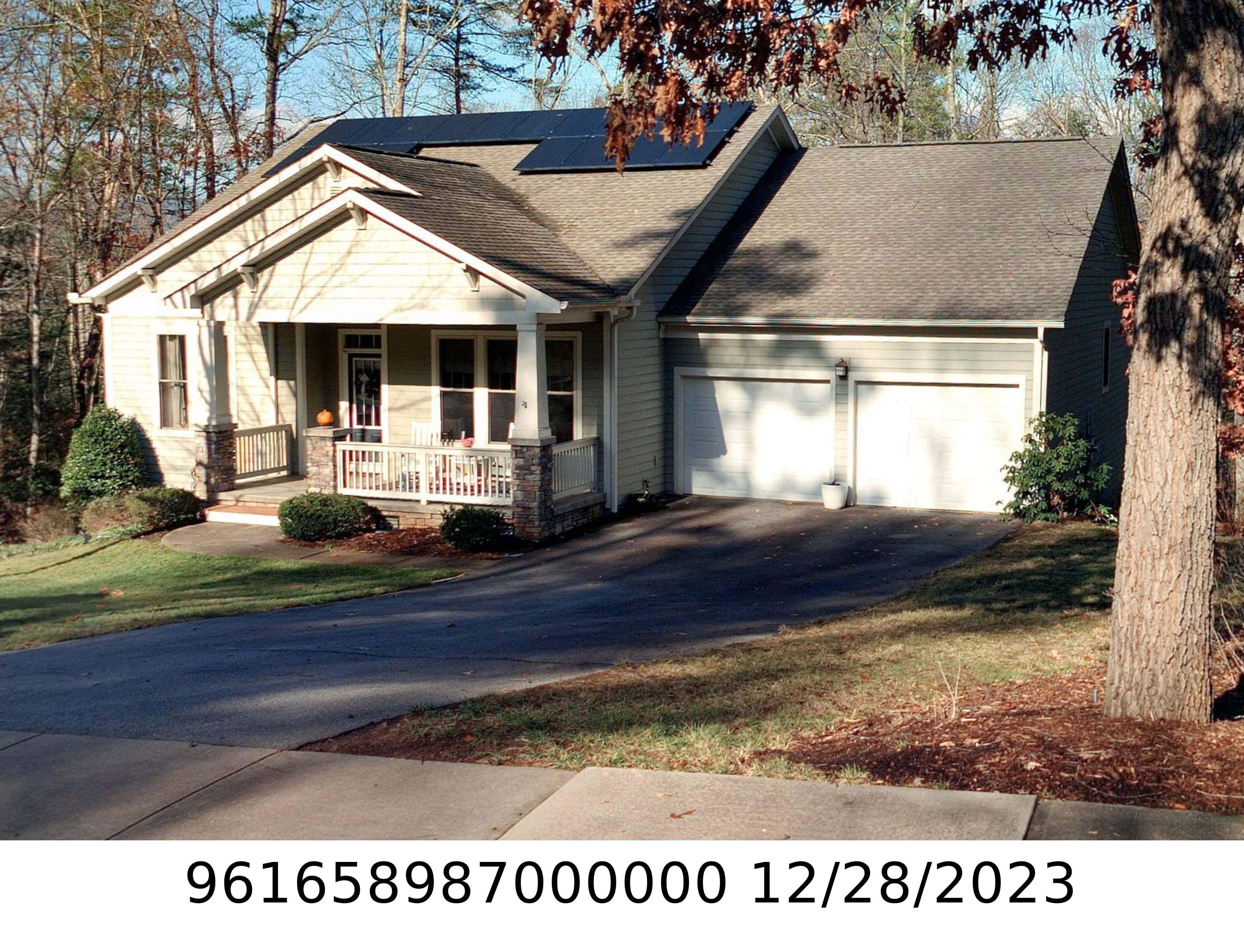 A picture of the property located at 14 SAWYERS PHEASANT LN, CANDLER NC 28715.