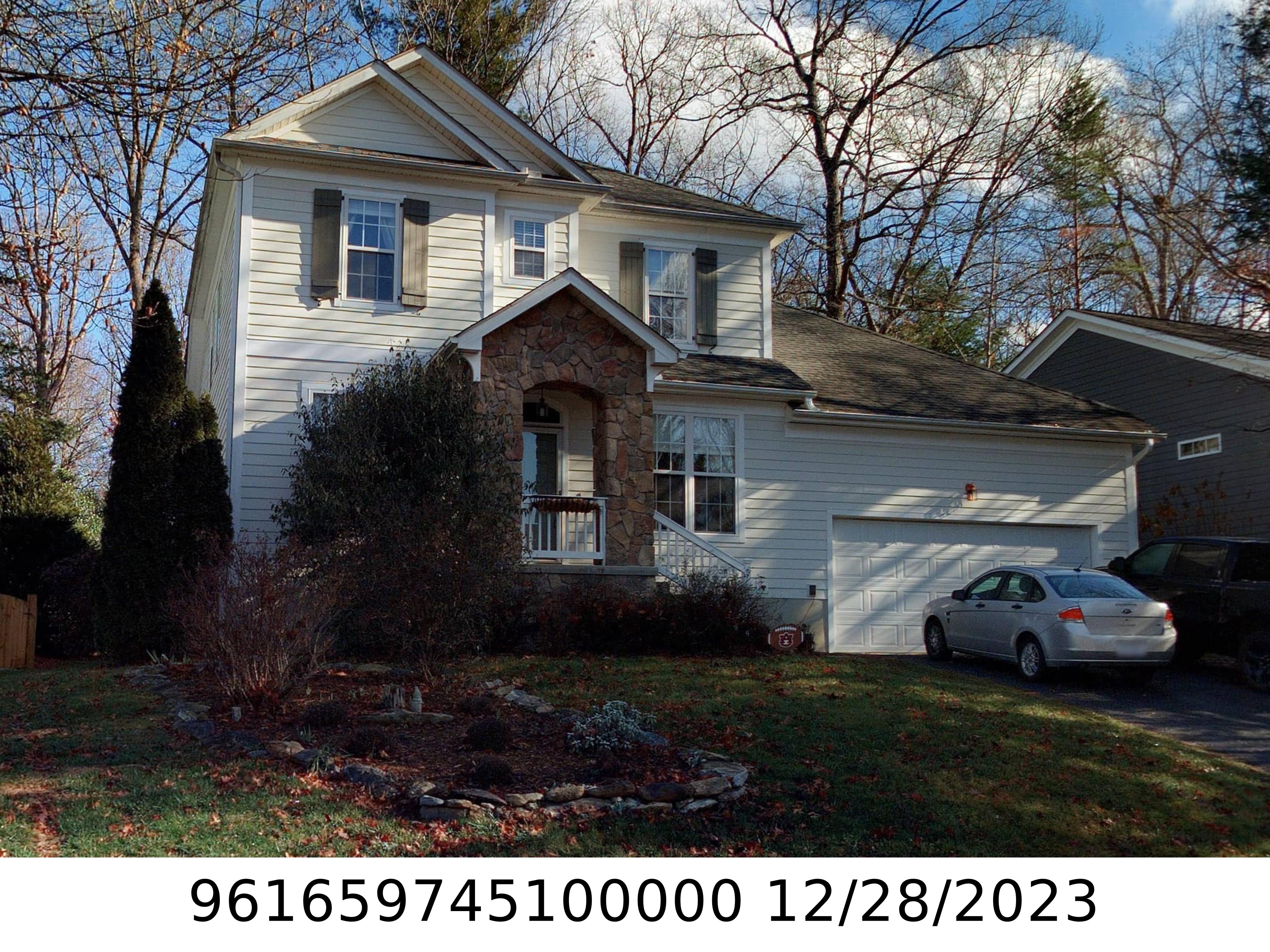 A picture of the property located at 107 MOUNTAIN DR, CANDLER NC 28715.