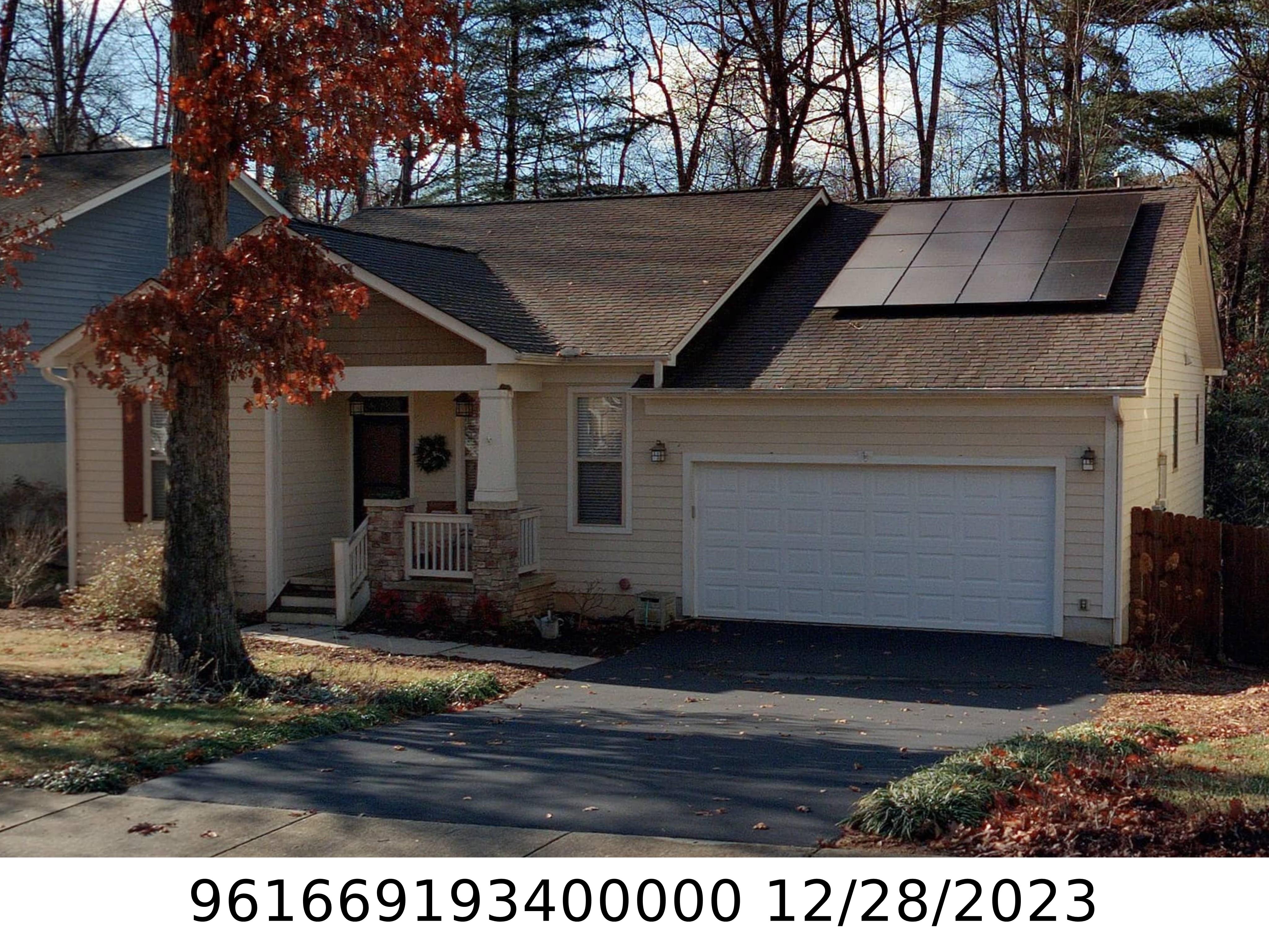 A picture of the property located at 624 WELSH PARTRIDGE CIR, CANDLER NC 28715.