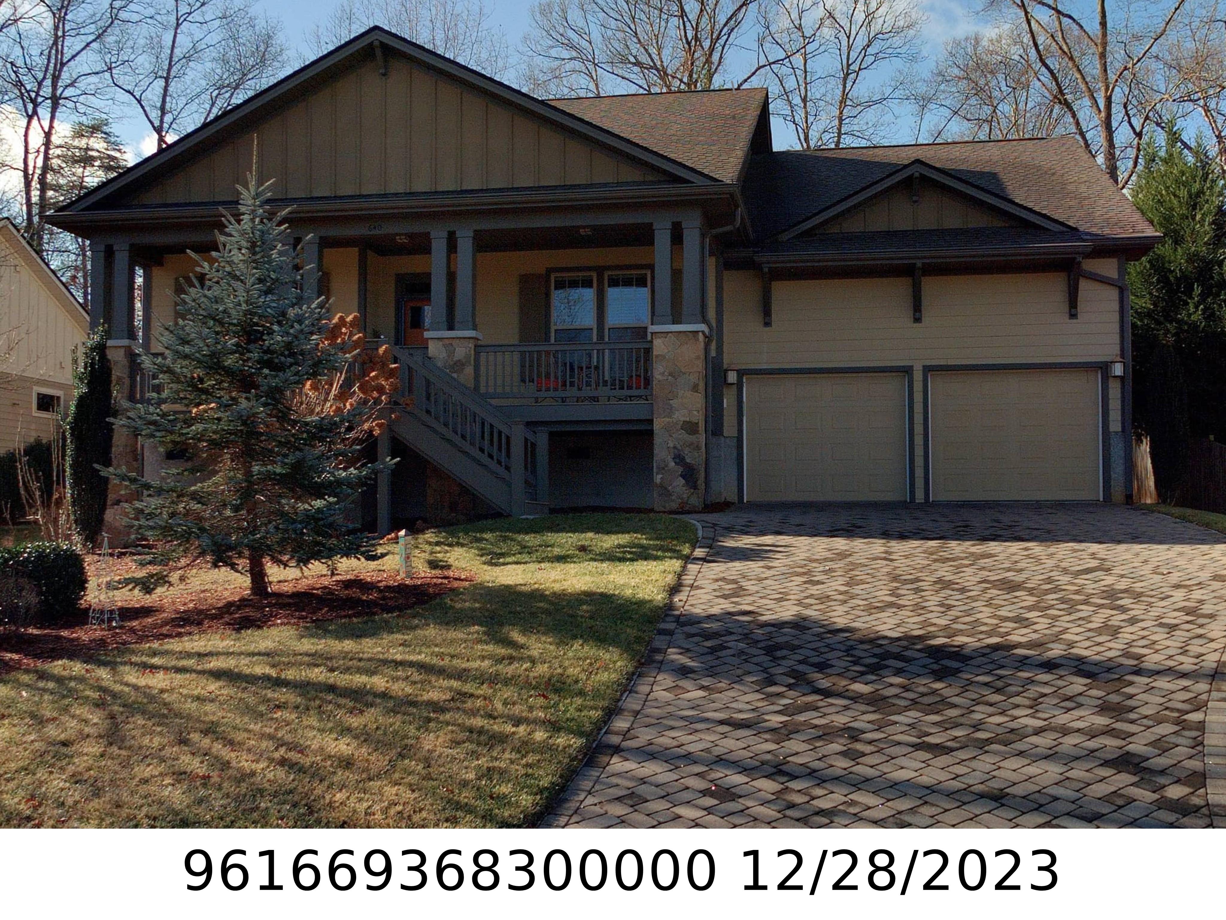 A picture of the property located at 640 WELSH PARTRIDGE CIR, CANDLER NC 28715.