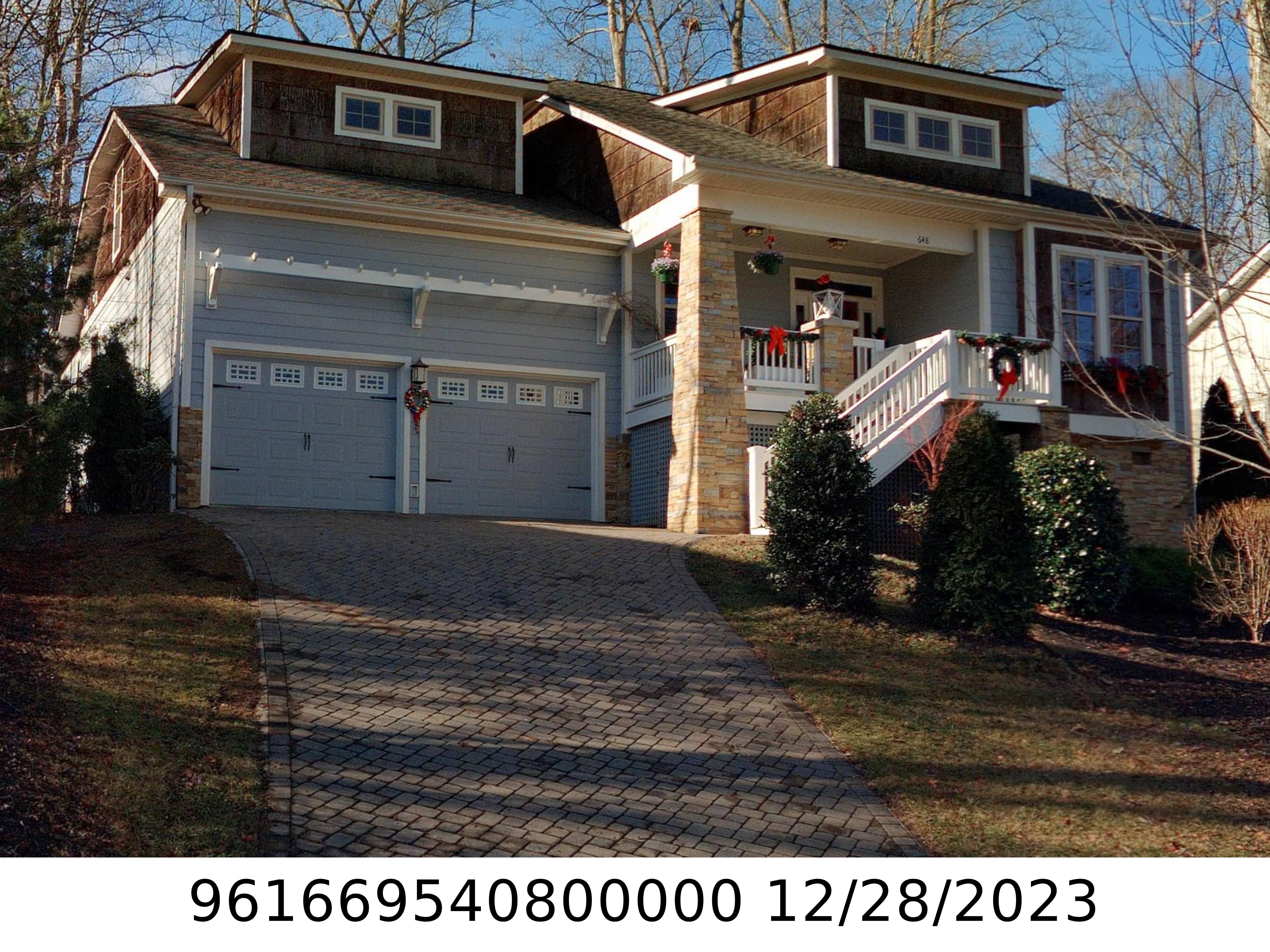 A picture of the property located at 648 WELSH PARTRIDGE CIR, CANDLER NC 28715.