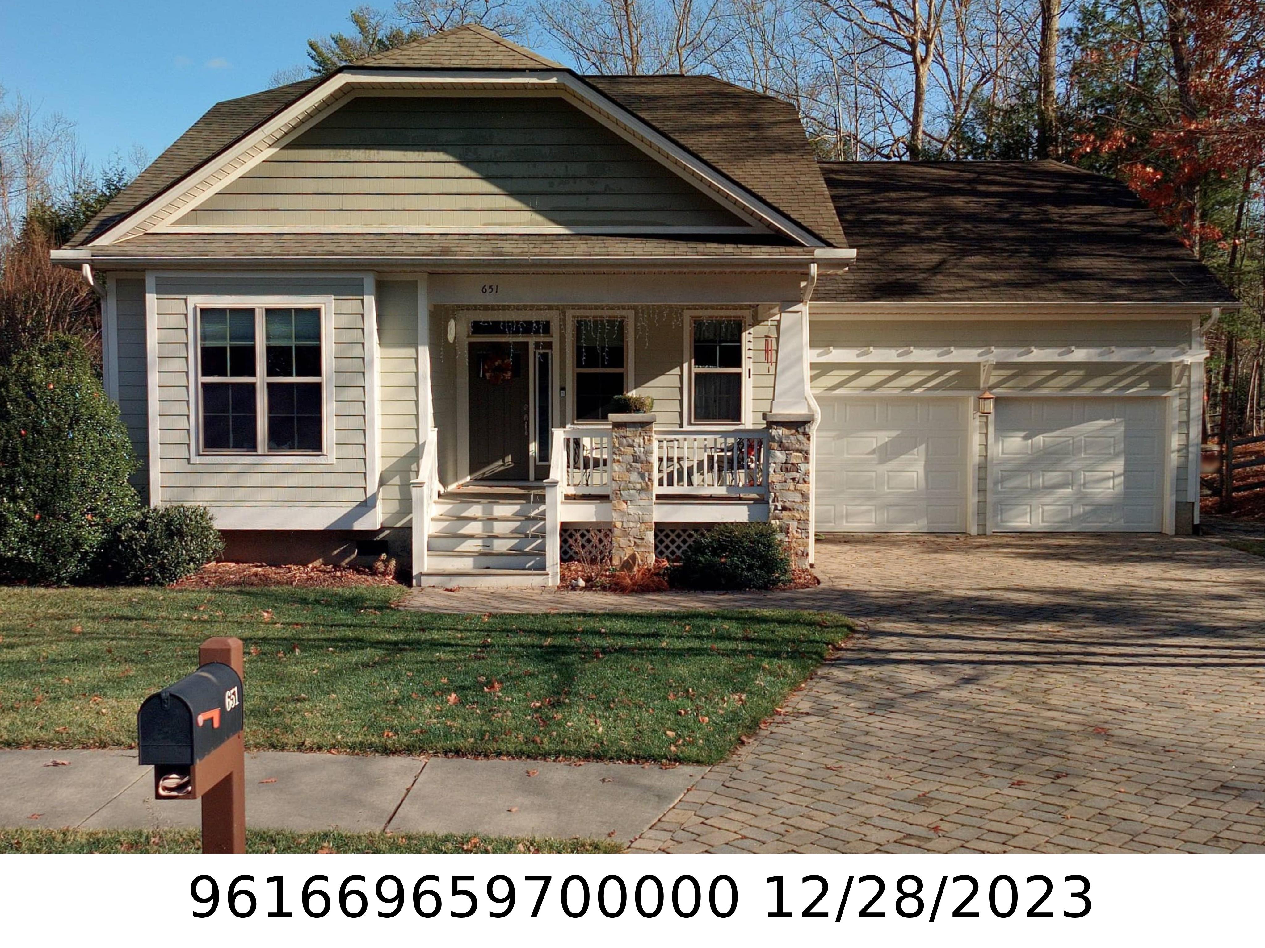 A picture of the property located at 651 WELSH PARTRIDGE CIR, CANDLER NC 28715.
