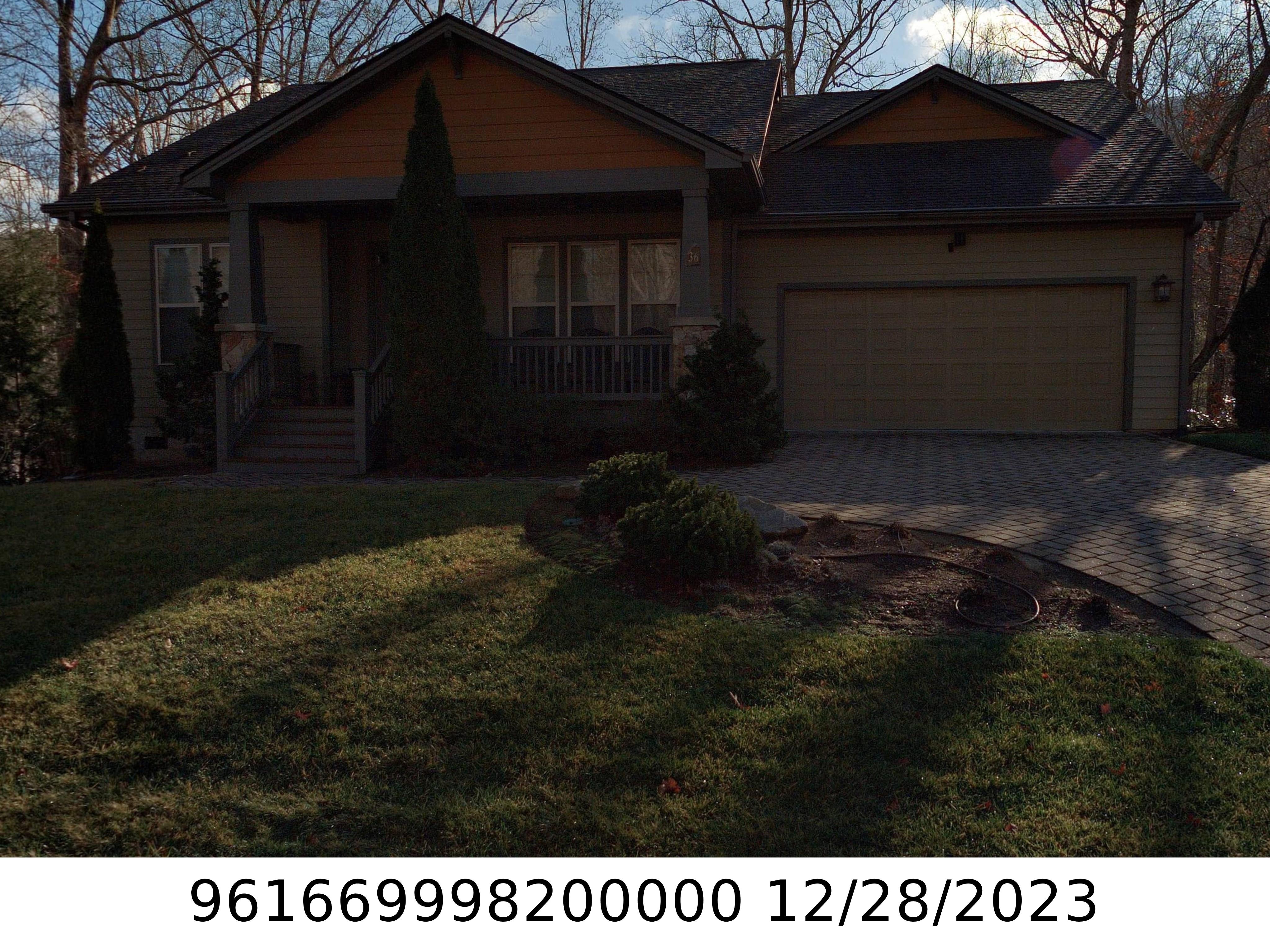 A picture of the property located at 36 SPARKLE DUN DR, CANDLER NC 28715.