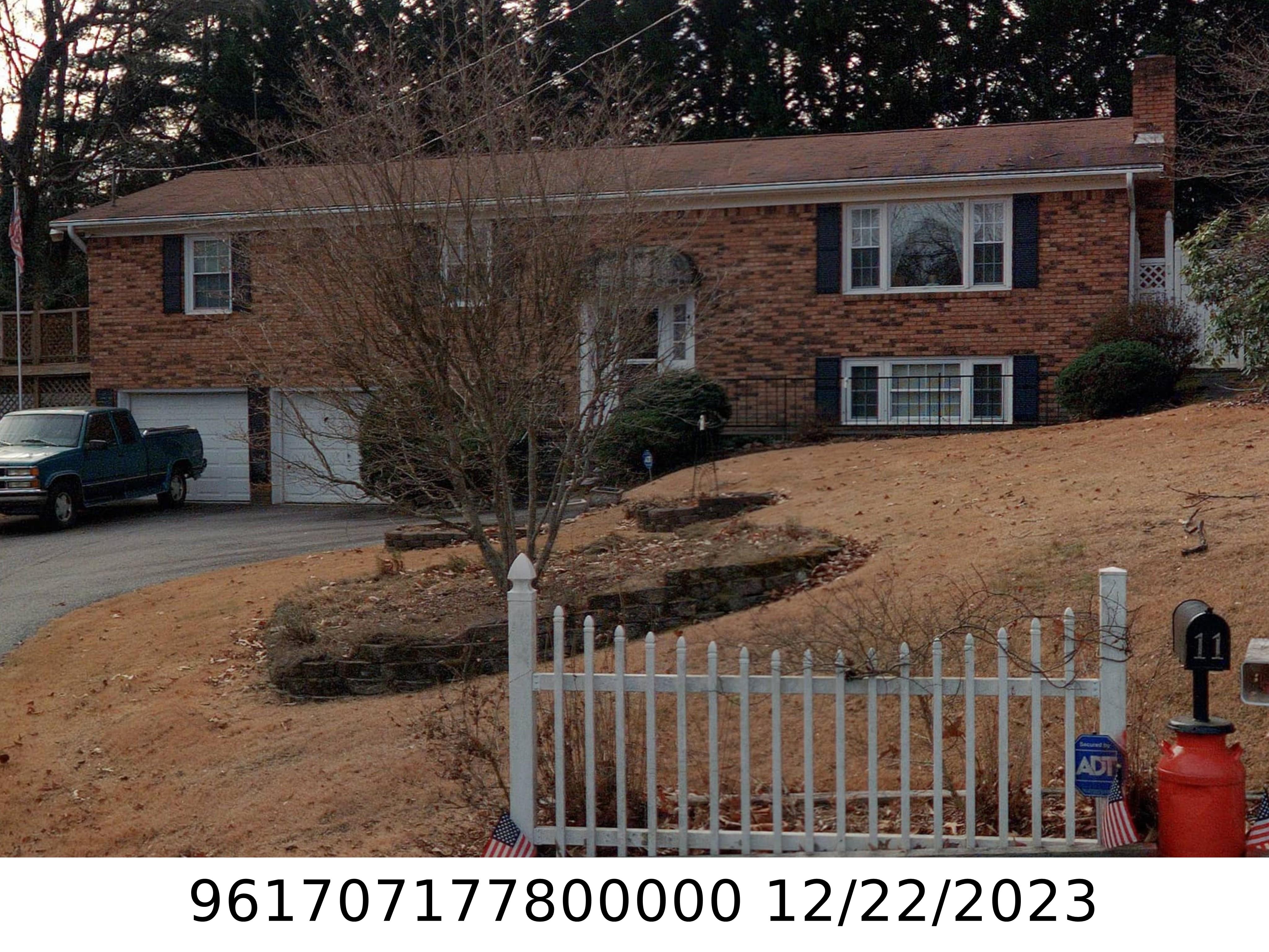 A picture of the property located at 11 CRESTWOOD LN, CANDLER NC 28715.