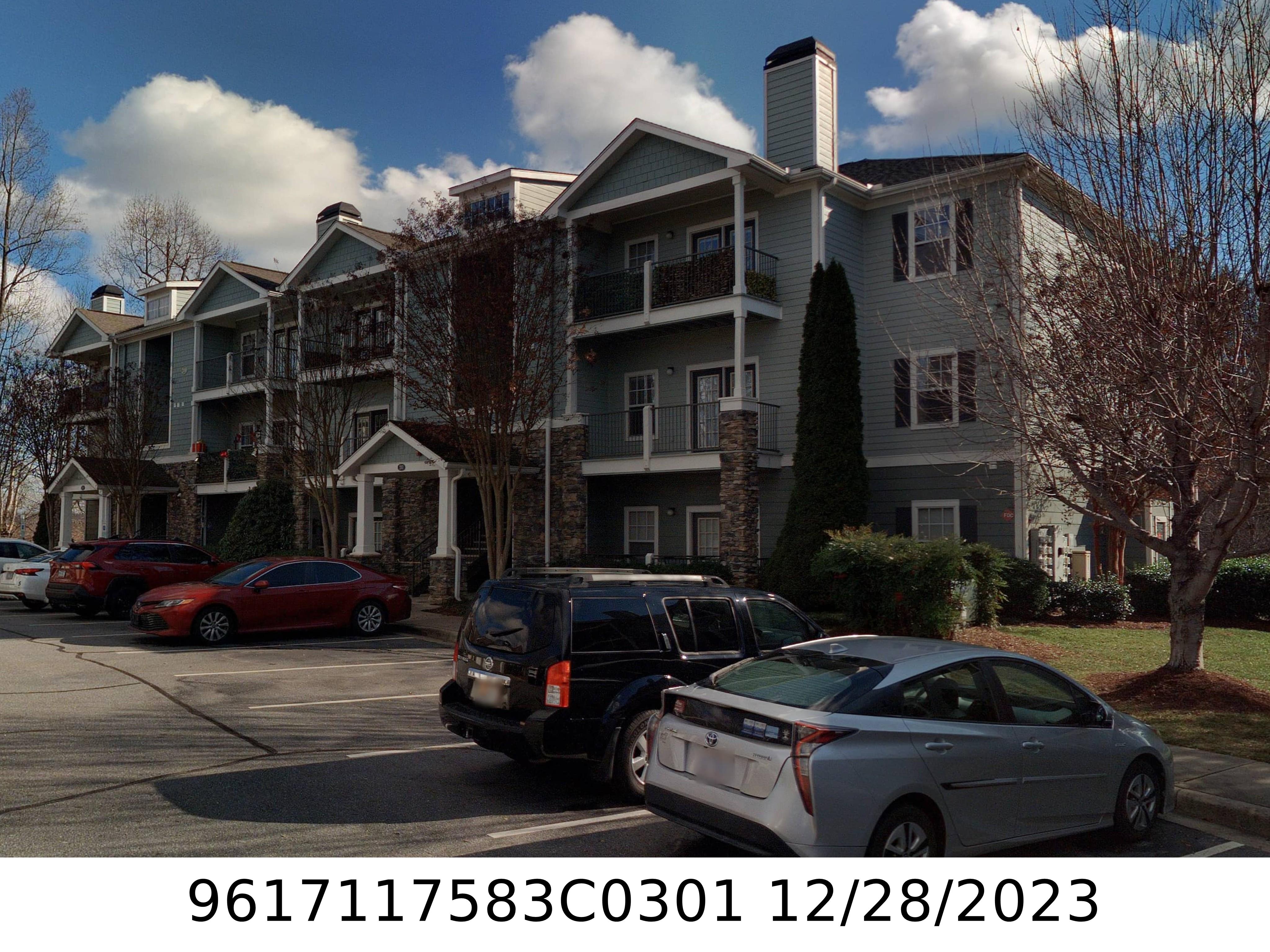 A picture of the property located at 200 VISTA LAKE DR # 301, CANDLER NC 28715.