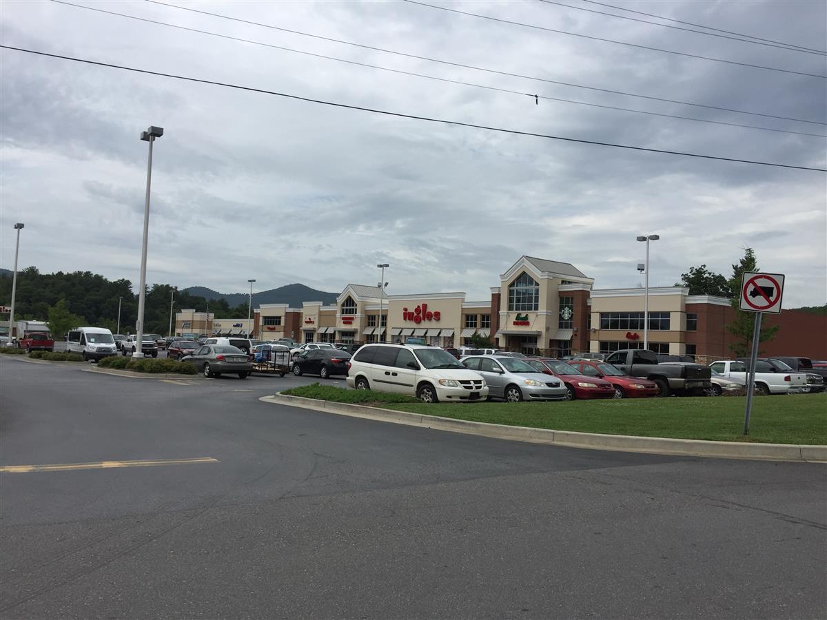 A picture of the property located at 1570 SAND HILL RD, CANDLER NC 28715.