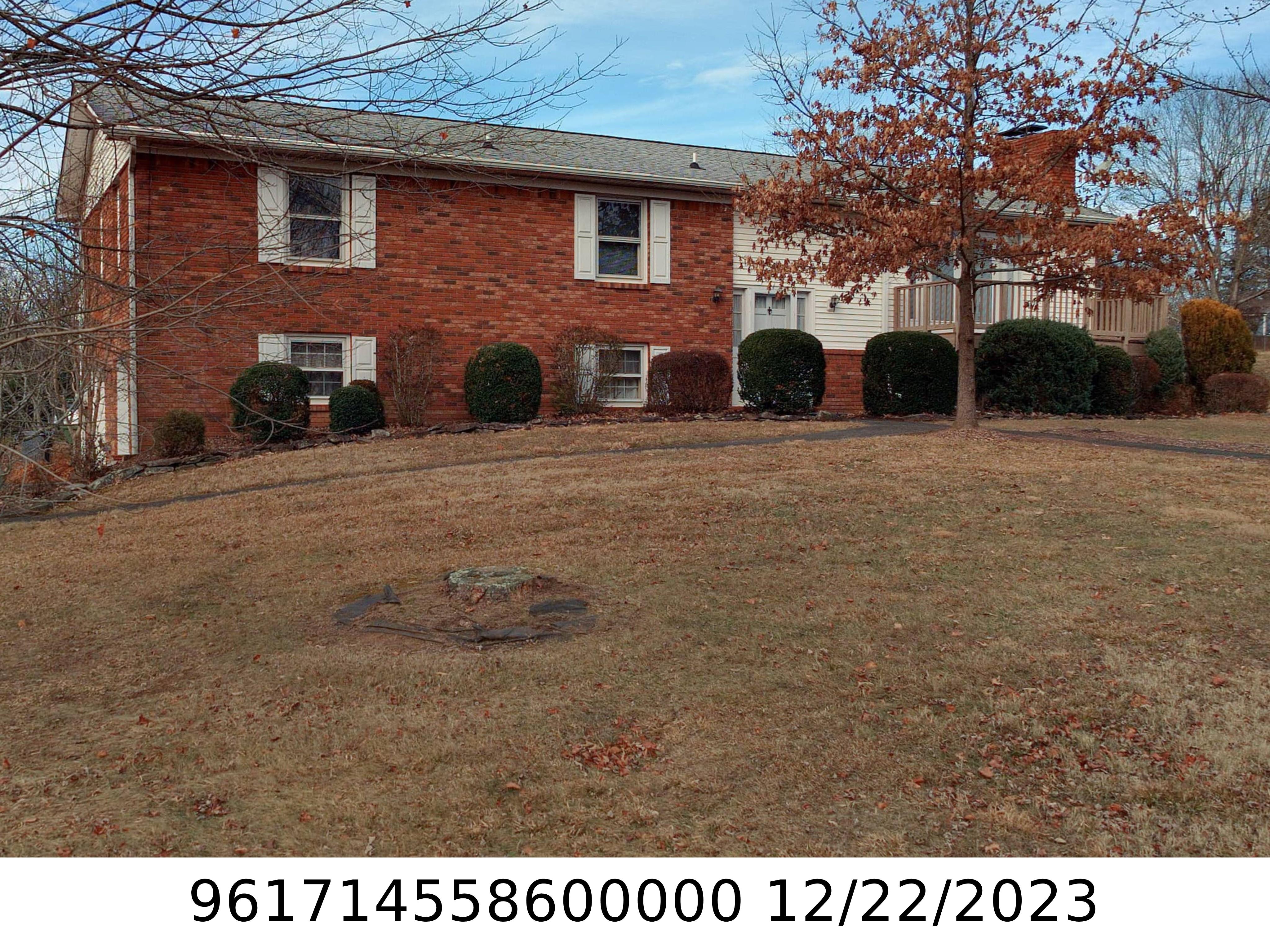 A picture of the property located at 19 SEDGEFIELD RD, CANDLER NC 28715.