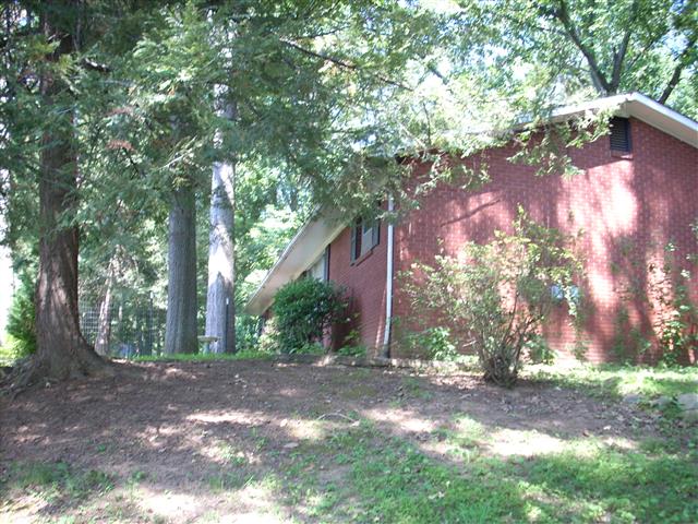 A picture of the property located at 25 MONTE VISTA CIR, CANDLER NC 28715.