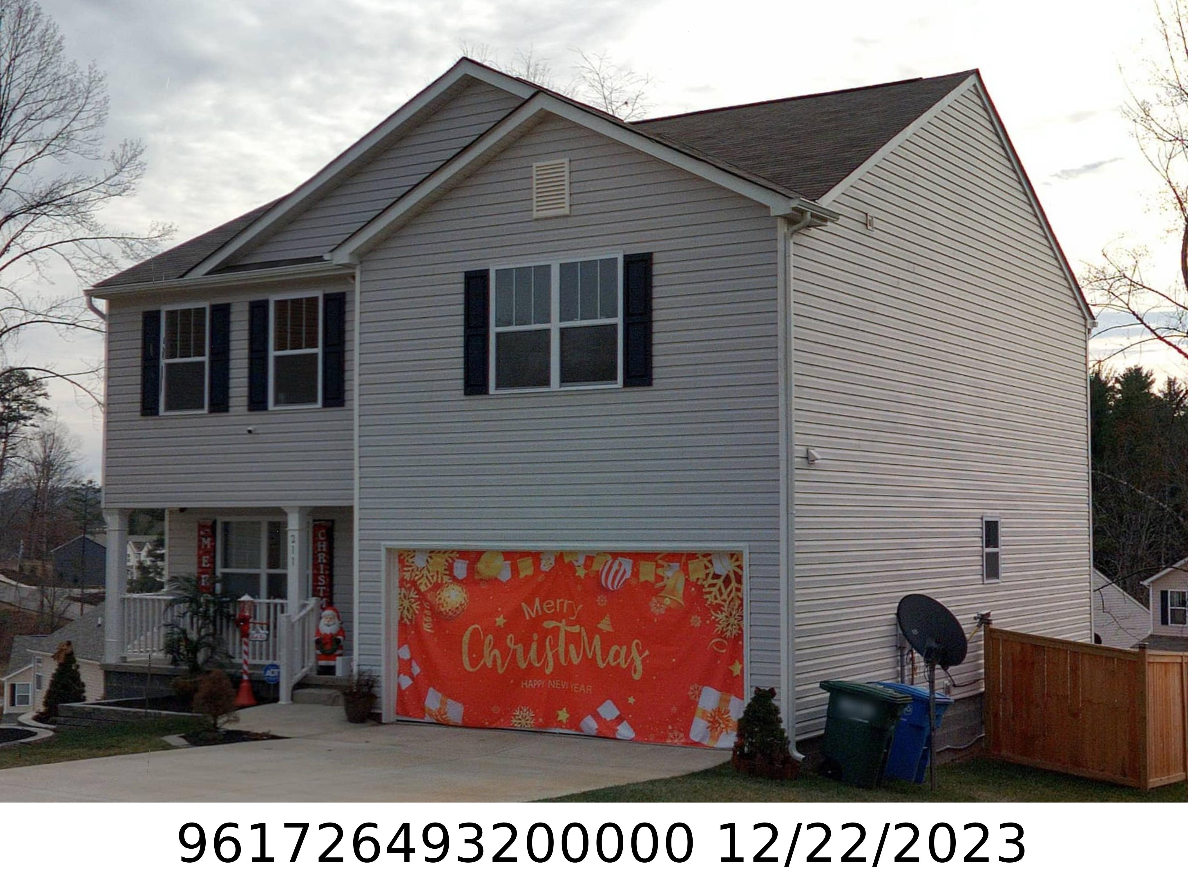 A picture of the property located at 211 ROPER ST, CANDLER NC 28715.