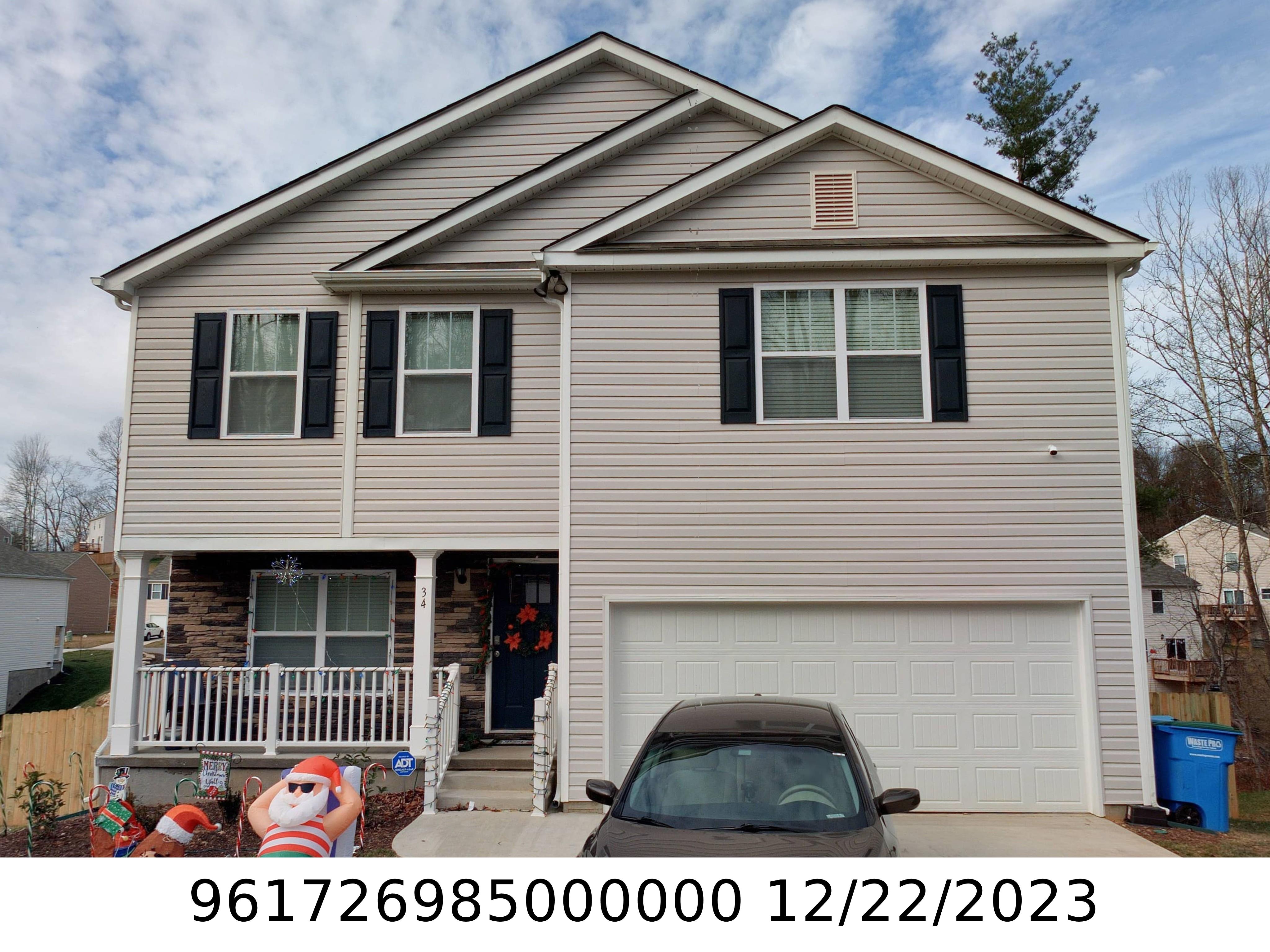 A picture of the property located at 34 HAMRICK DR, CANDLER NC 28715.