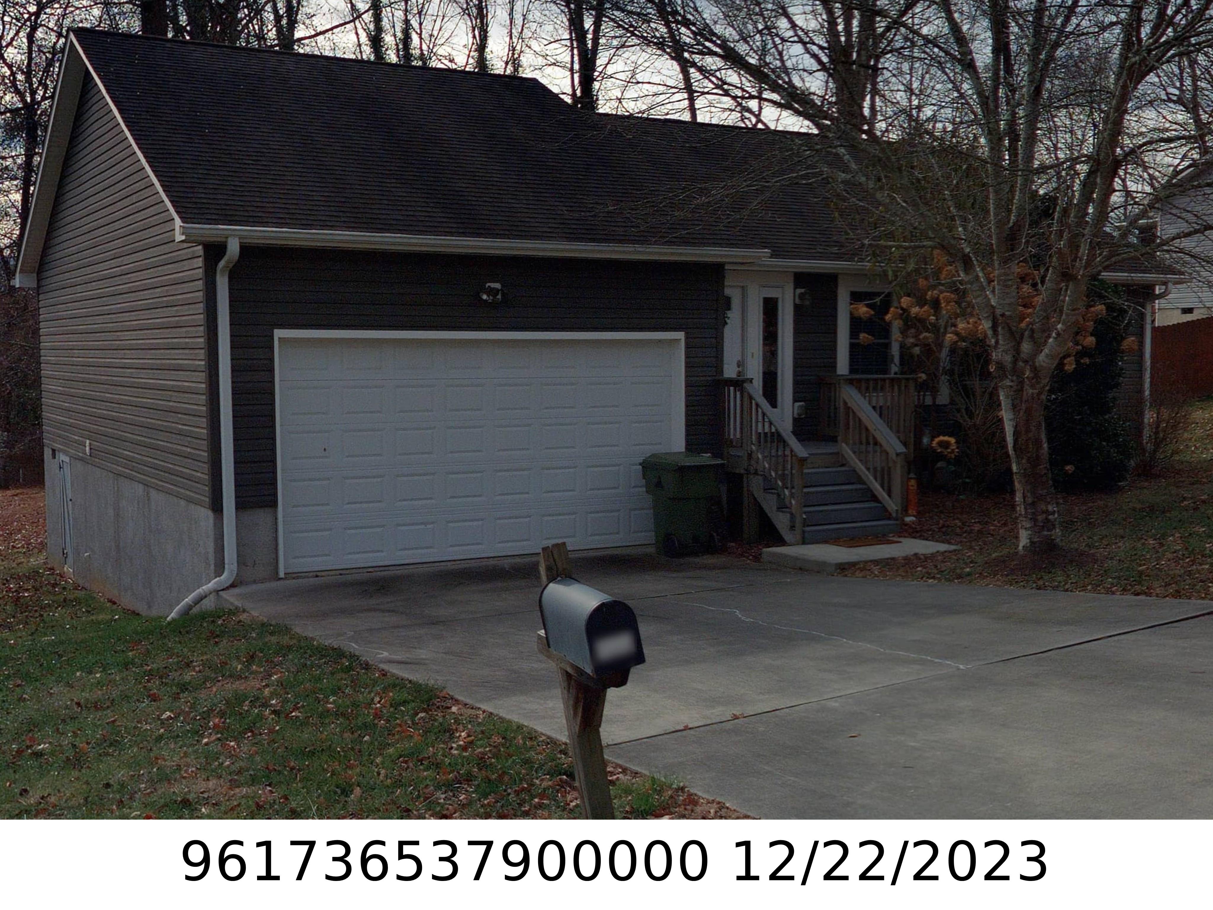 A picture of the property located at 105 TAIL FEATHER LN, CANDLER NC 28715.