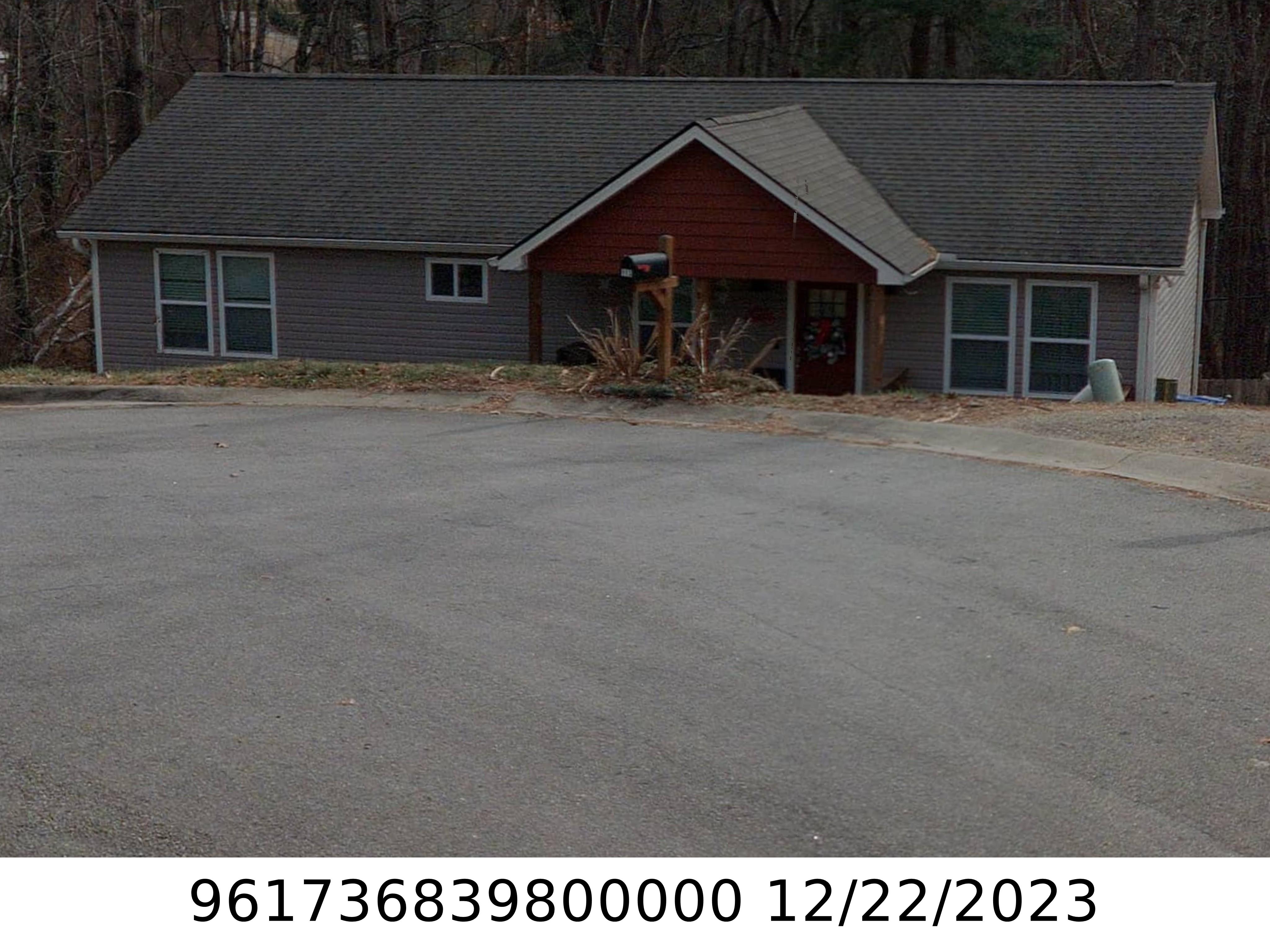 A picture of the property located at 113 TAIL FEATHER LN, CANDLER NC 28715.