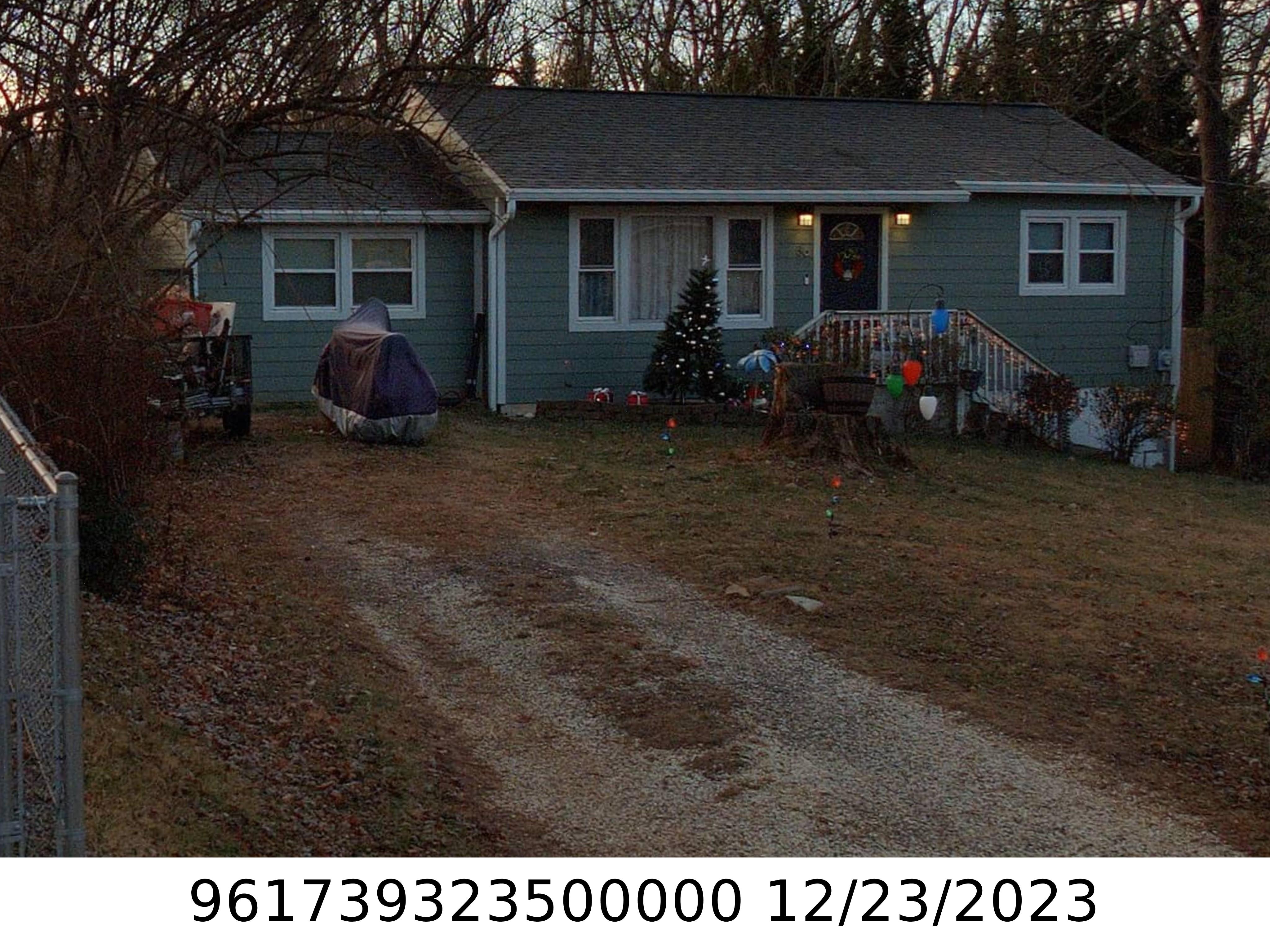 A picture of the property located at 36 OAKDALE DR, CANDLER NC 28715.