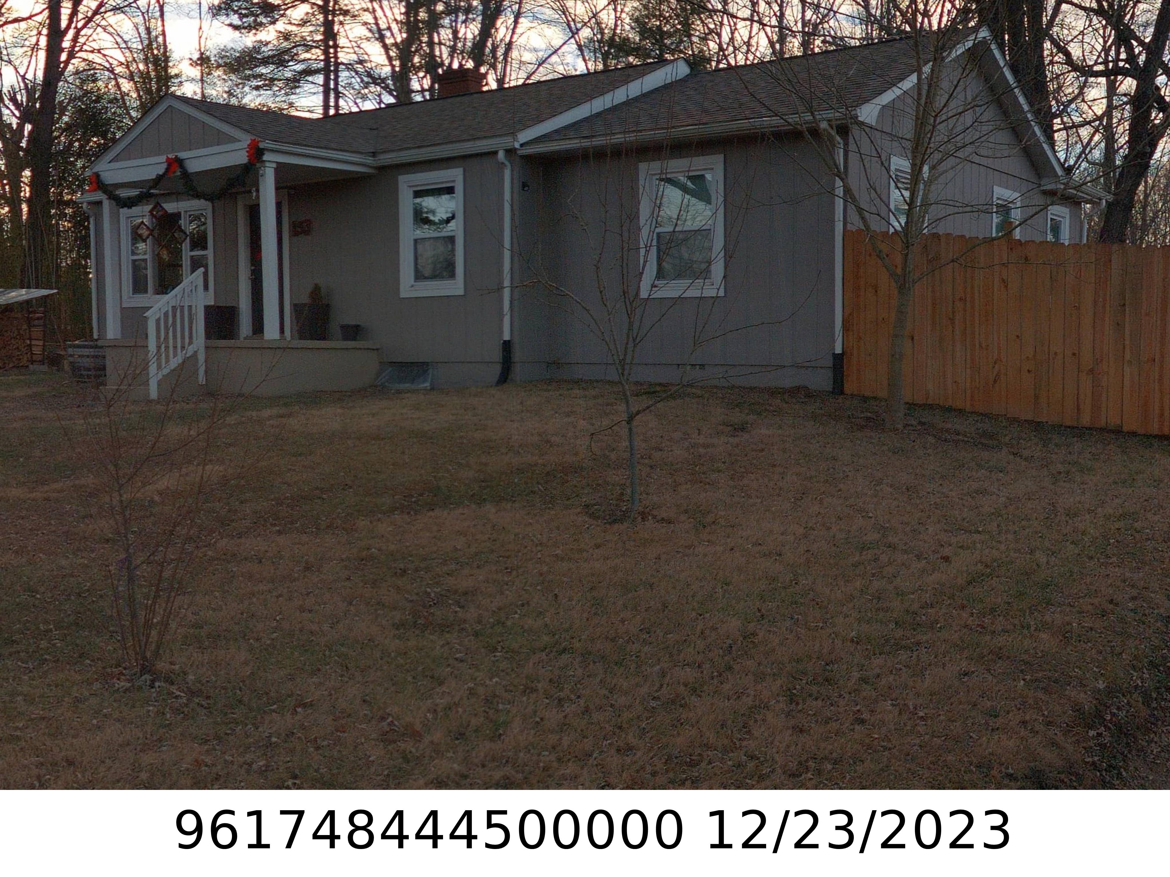 A picture of the property located at 153 MONTE VISTA RD, CANDLER NC 28715.