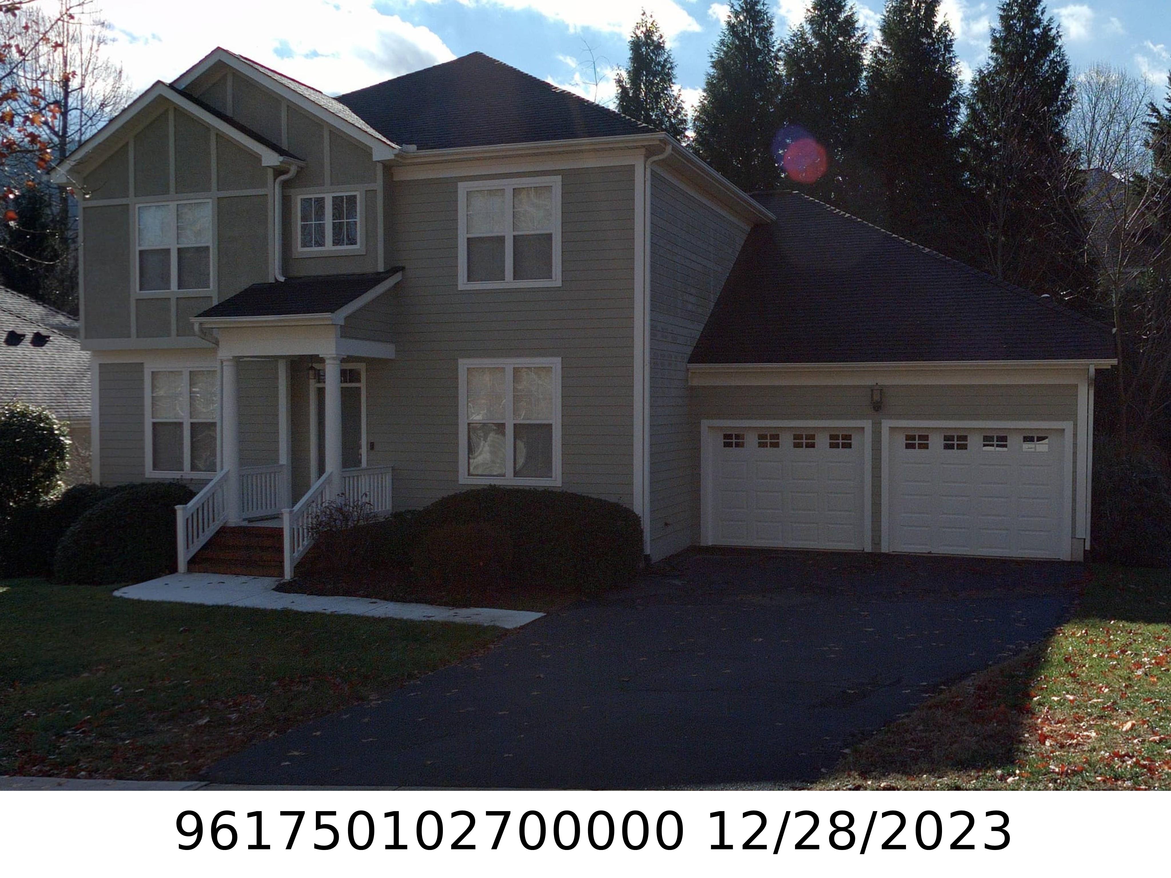 A picture of the property located at 408 FRENCH PARTRIDGE LN, CANDLER NC 28715.