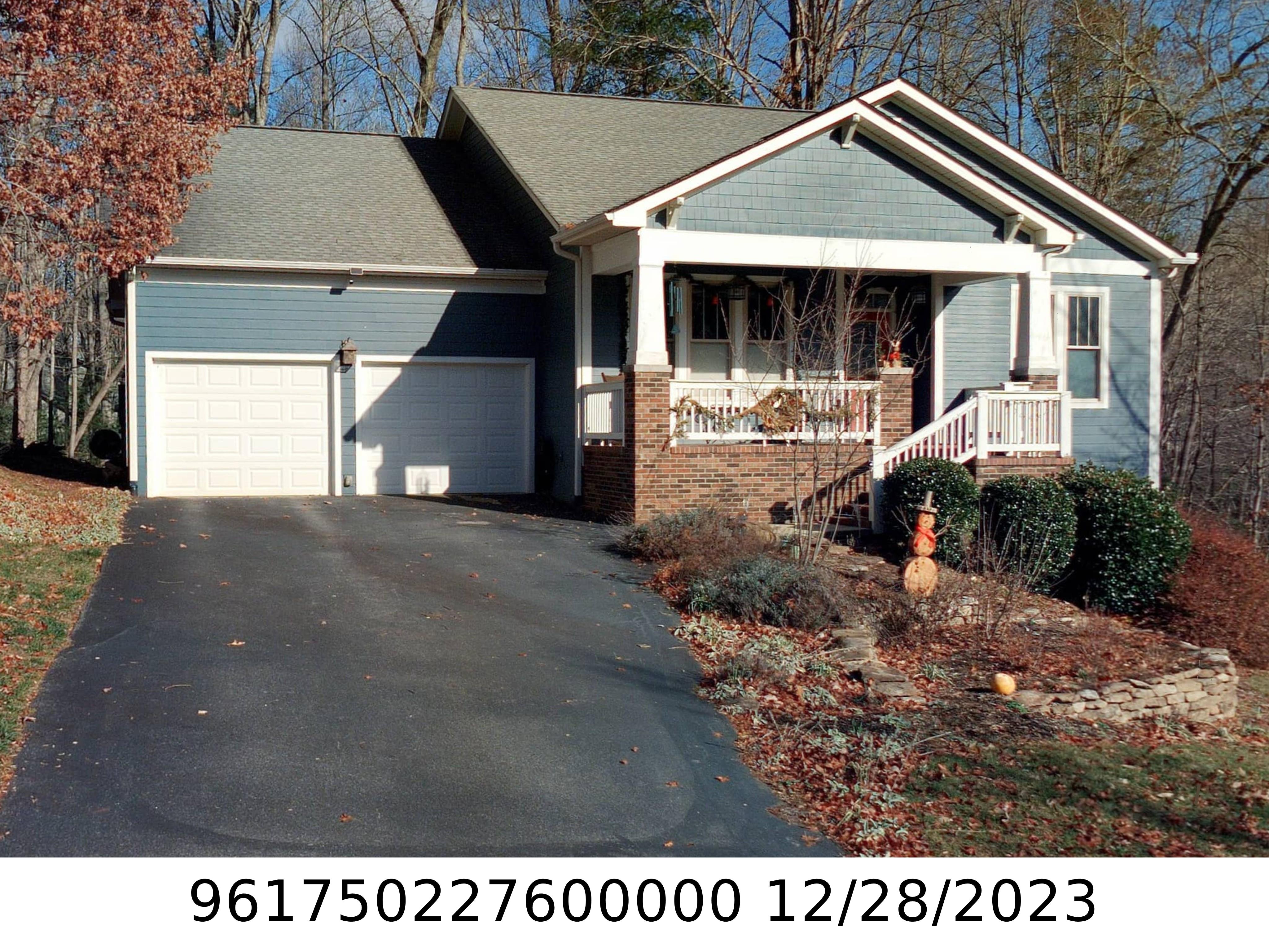 A picture of the property located at 411 FRENCH PARTRIDGE LN, CANDLER NC 28715.