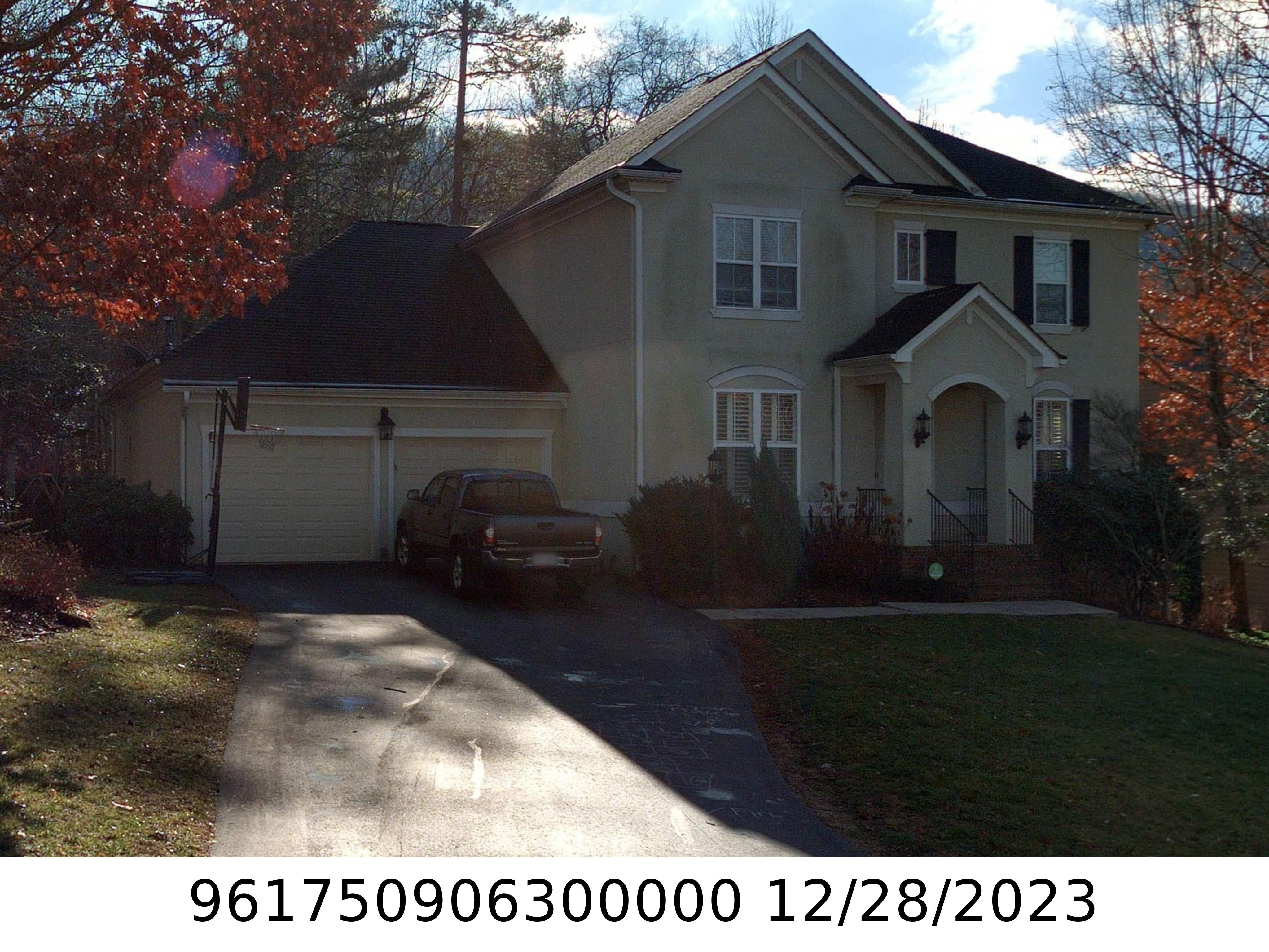 A picture of the property located at 286 FENNEL DUN CIR, CANDLER NC 28715.