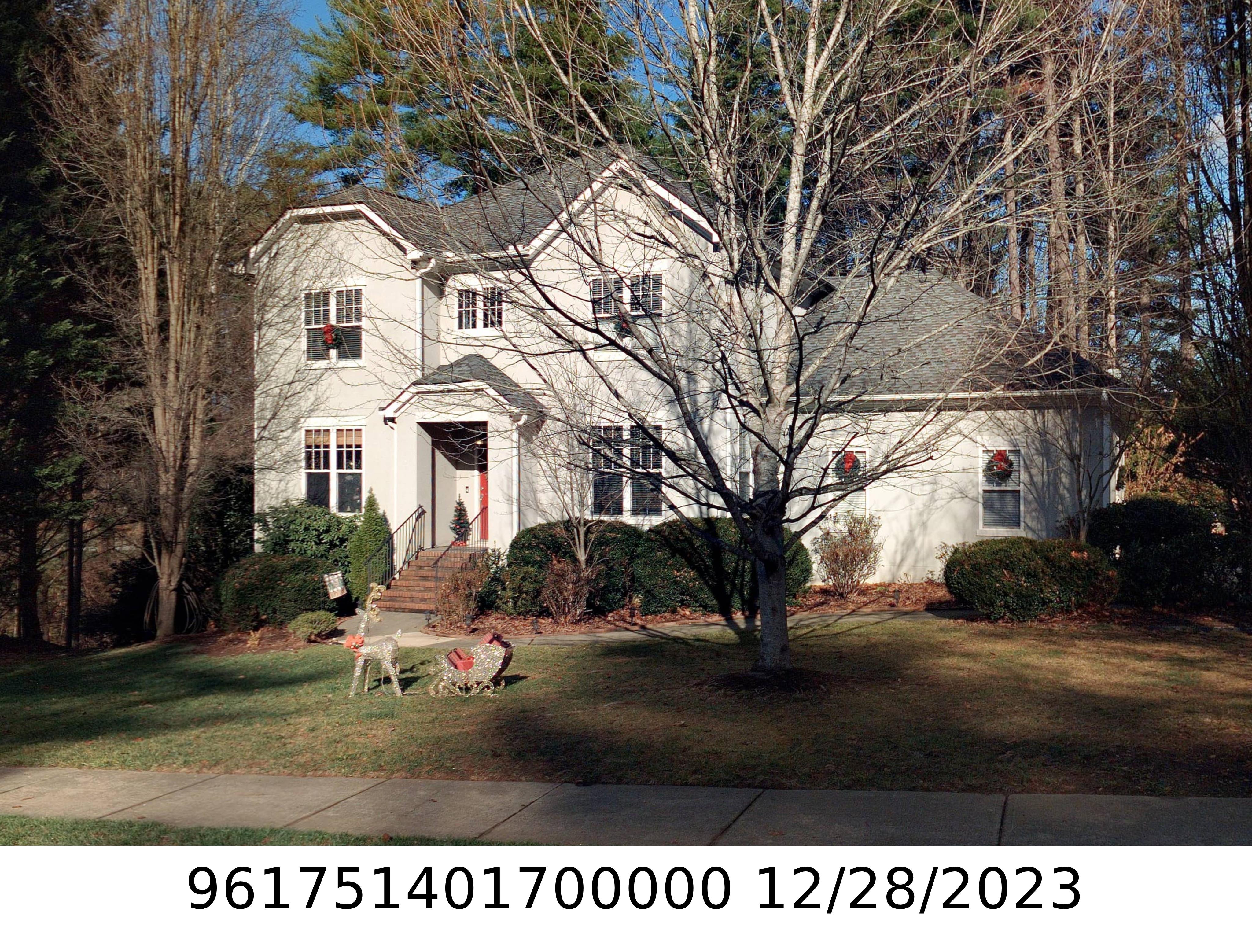 A picture of the property located at 571 WELSH PARTRIDGE CIR, CANDLER NC 28715.