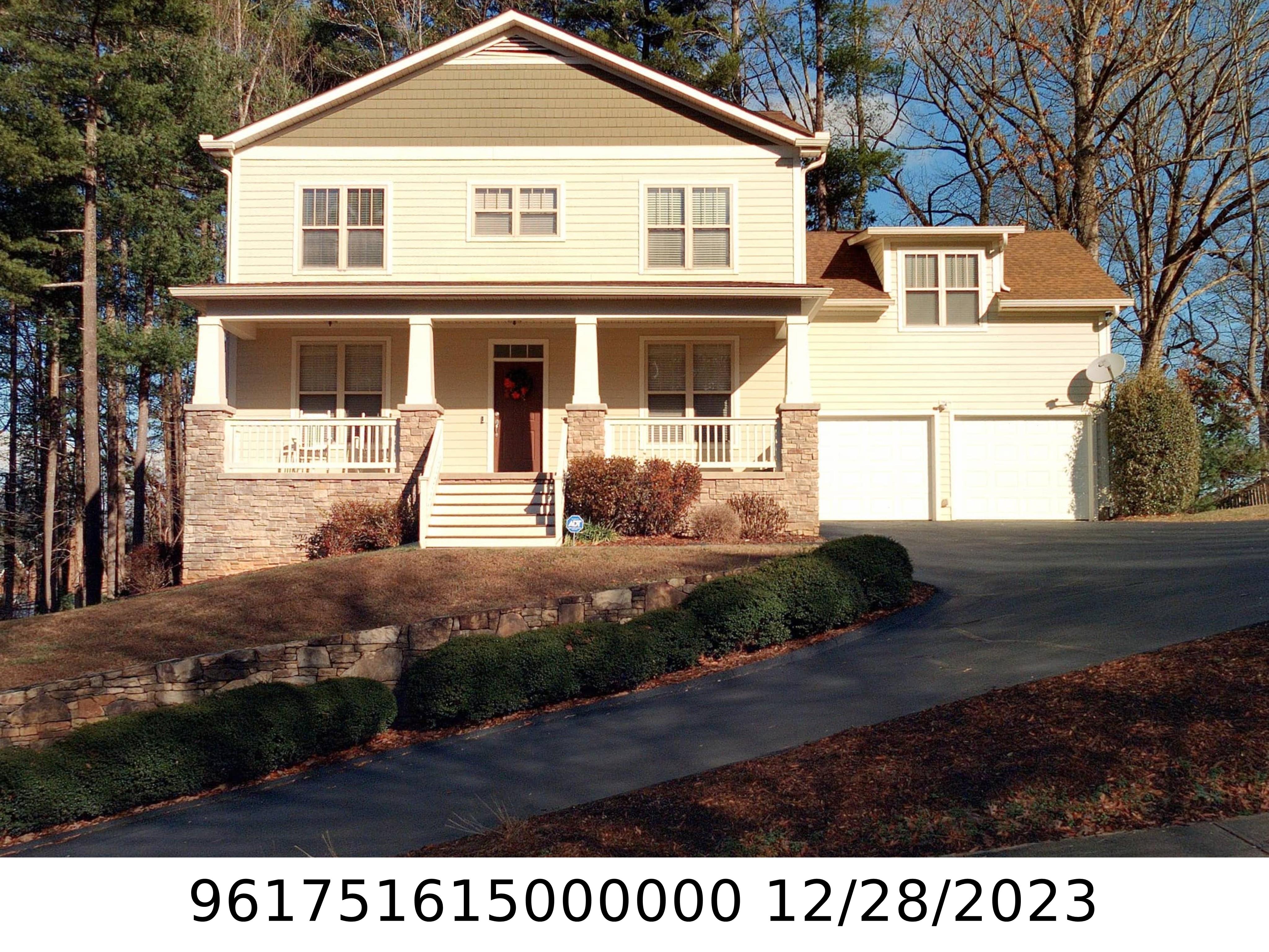 A picture of the property located at 577 WELSH PARTRIDGE CIR, CANDLER NC 28715.