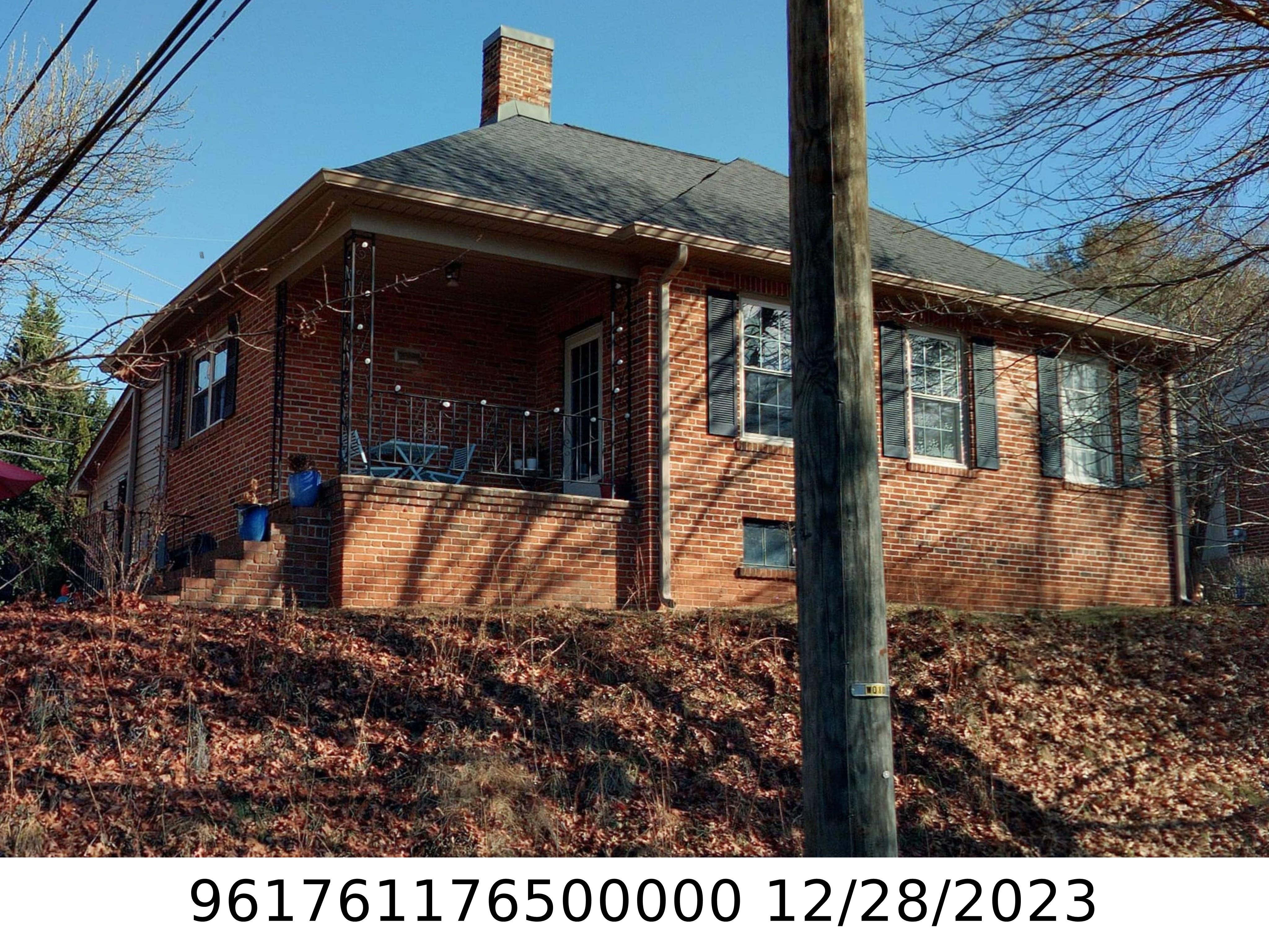 A picture of the property located at 2 ENKA ORCHARD ST, CANDLER NC 28715.