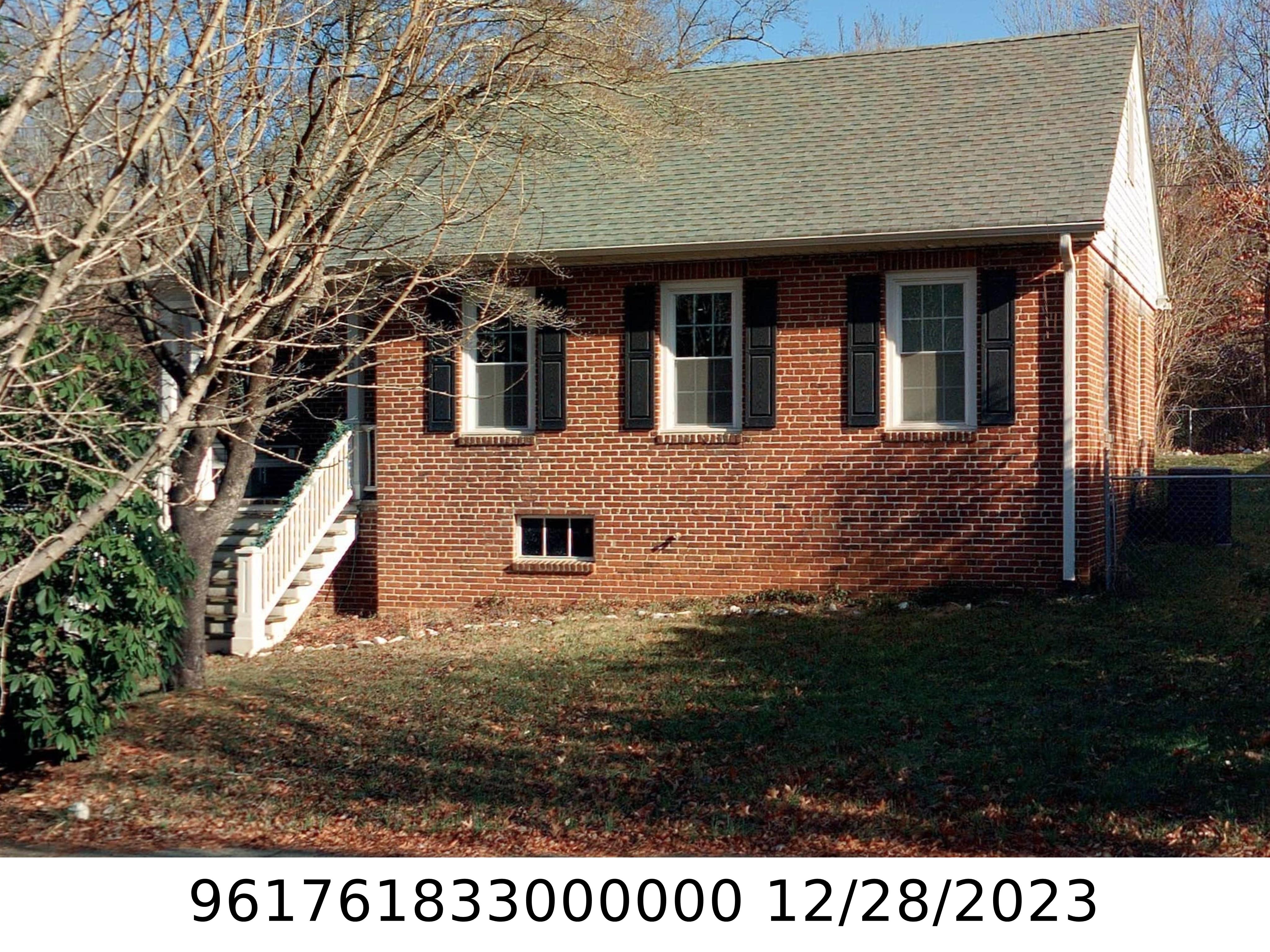 A picture of the property located at 28 ENKA ORCHARD ST, CANDLER NC 28715.