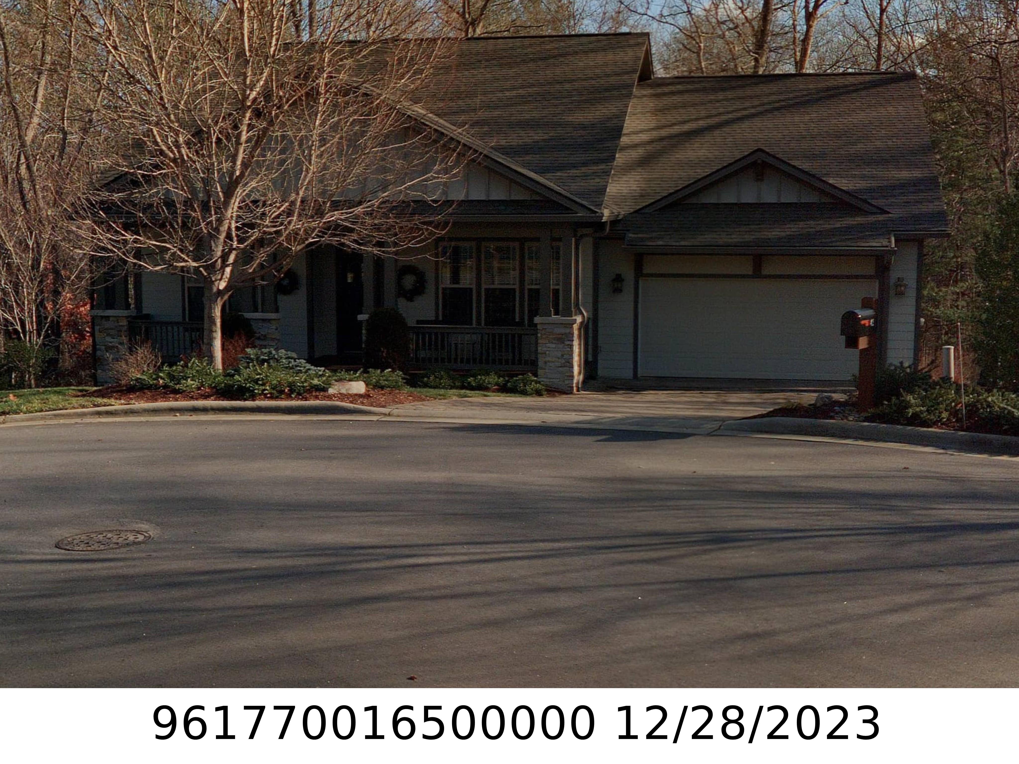 A picture of the property located at 42 SPARKLE DUN DR, CANDLER NC 28715.