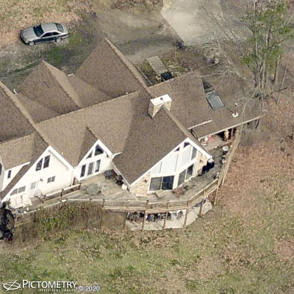 A picture of the property located at 21 HEATHER DR, CANDLER NC 28715.