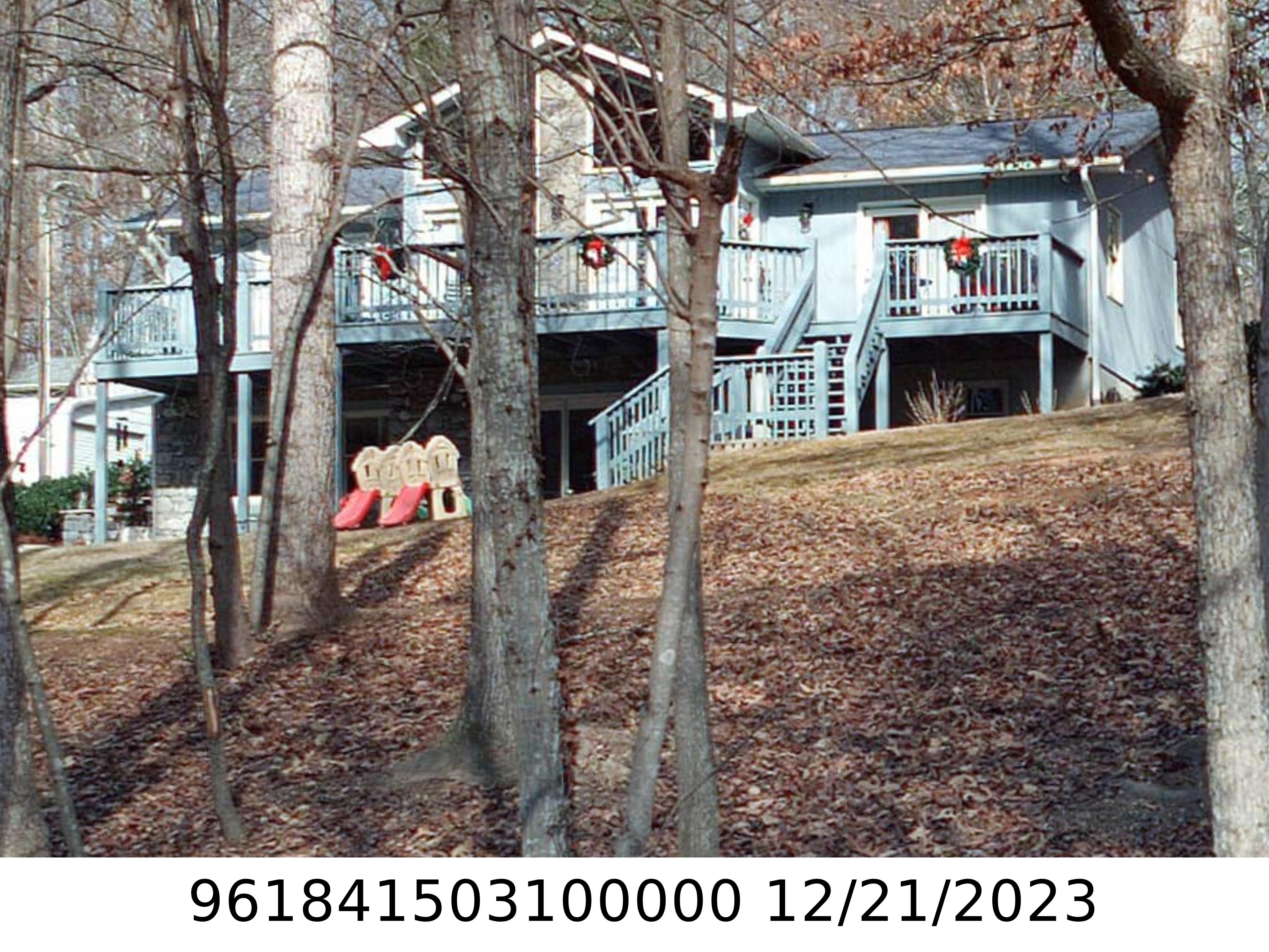 A picture of the property located at 4 DIXIE LN, CANDLER NC 28715.