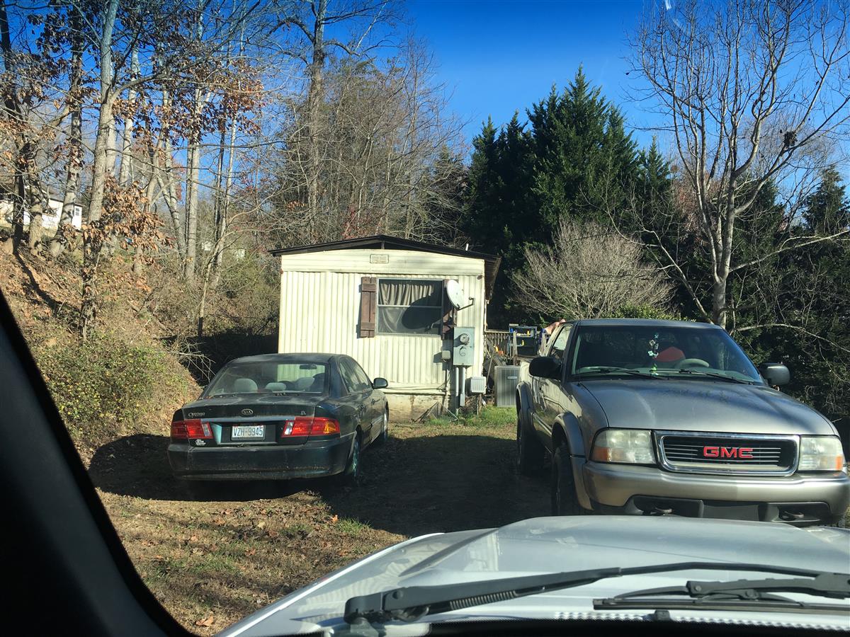 A picture of the property located at 6 BLACKBERRY LN, CANDLER NC 28715.