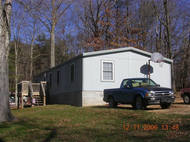 A picture of the property located at 9 BLACKBERRY LN, CANDLER NC 28715.