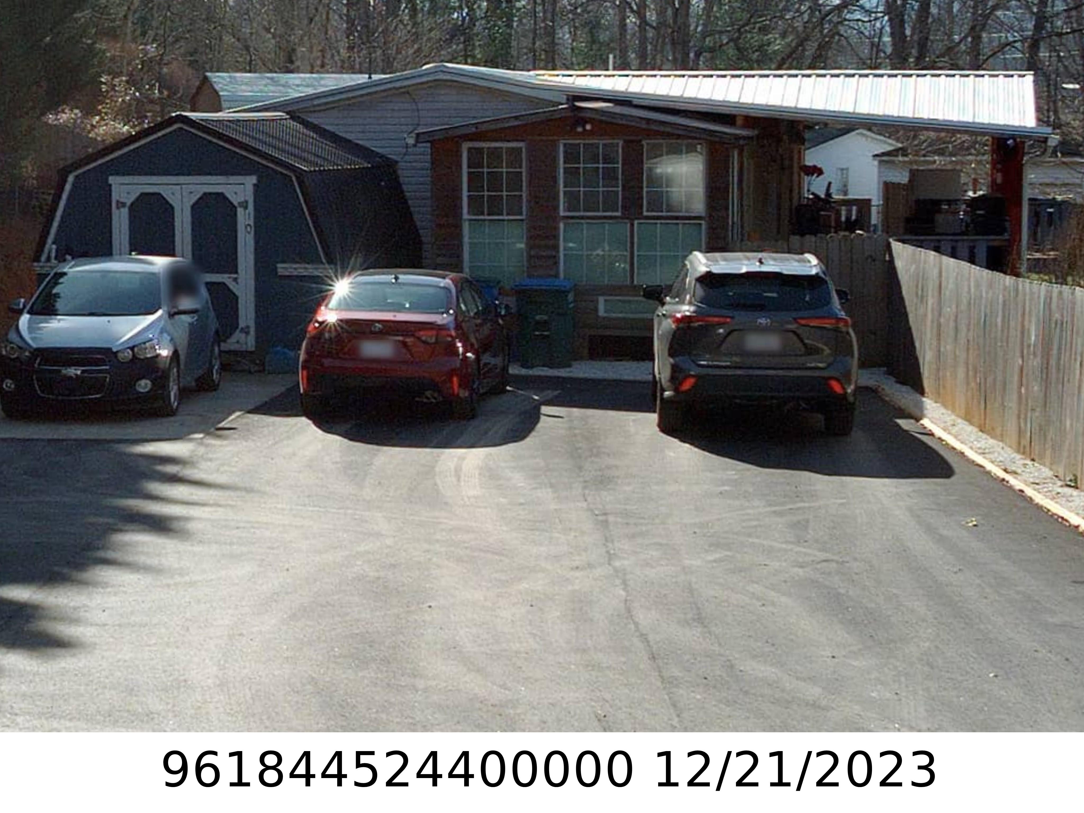 A picture of the property located at 10 BLACKBERRY LN, CANDLER NC 28715.