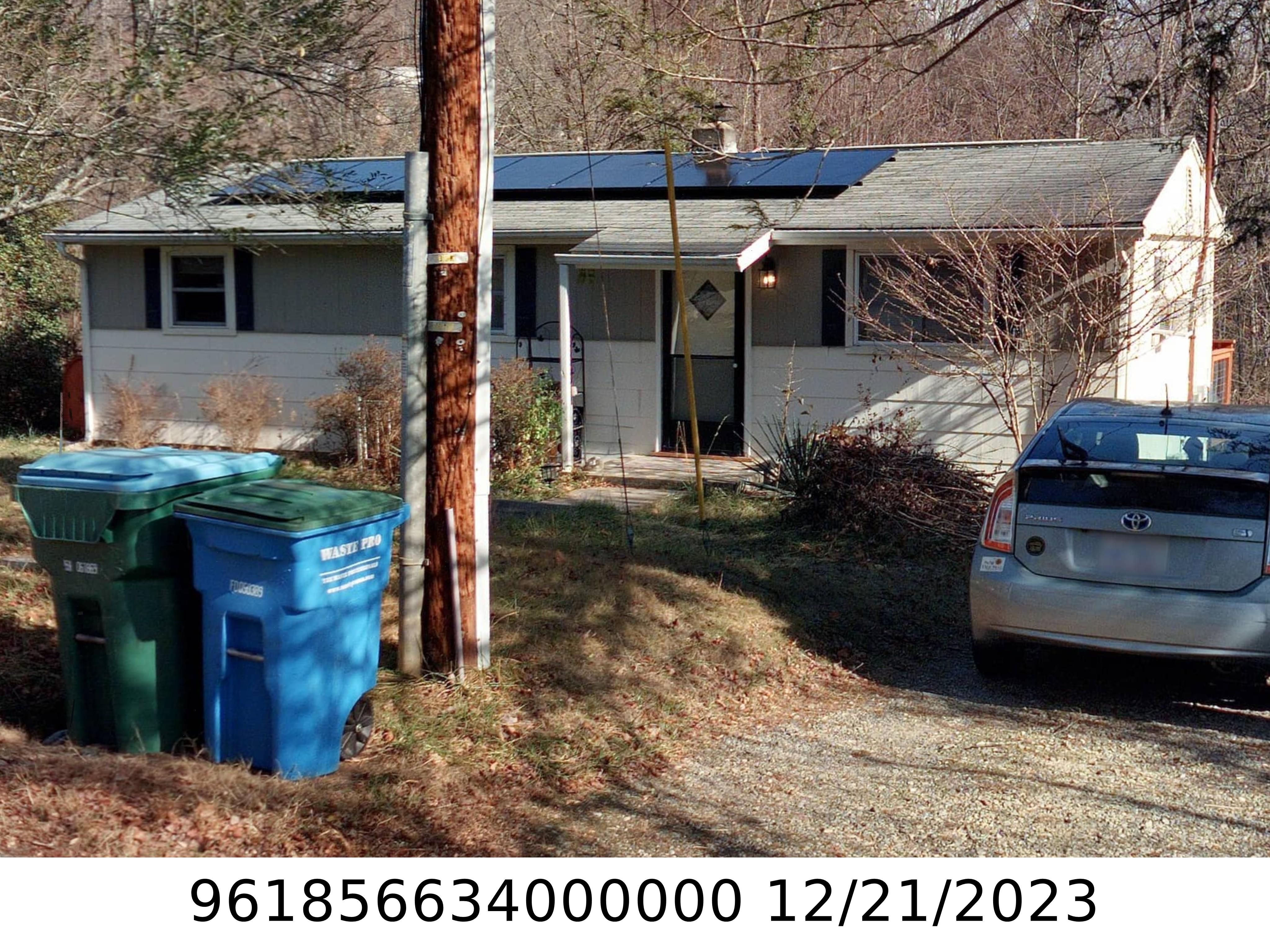 A picture of the property located at 35 DEAVERMONT CIR, ASHEVILLE NC 28806.