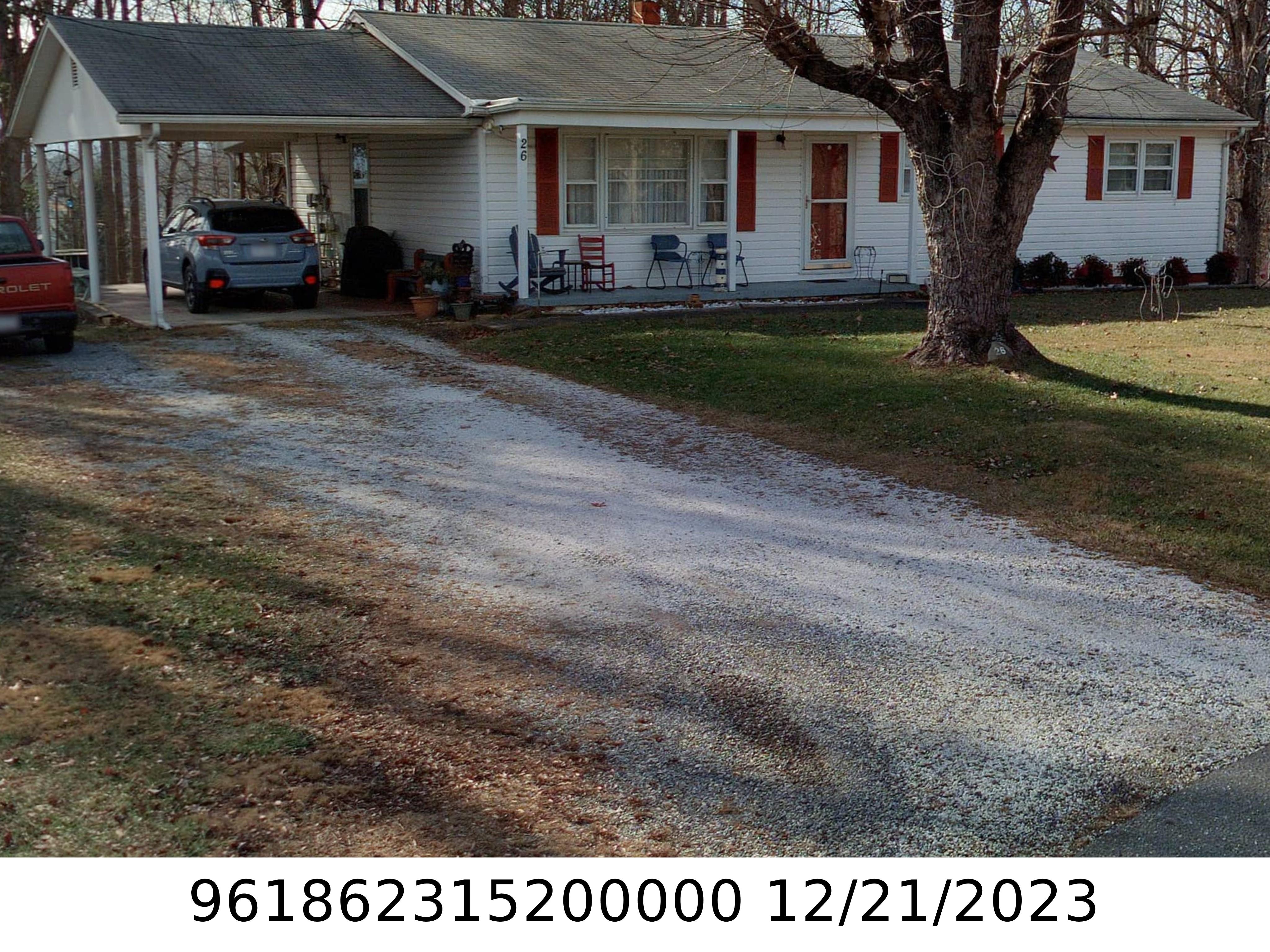 A picture of the property located at 26 SPREADING OAK LN, ASHEVILLE NC 28806.