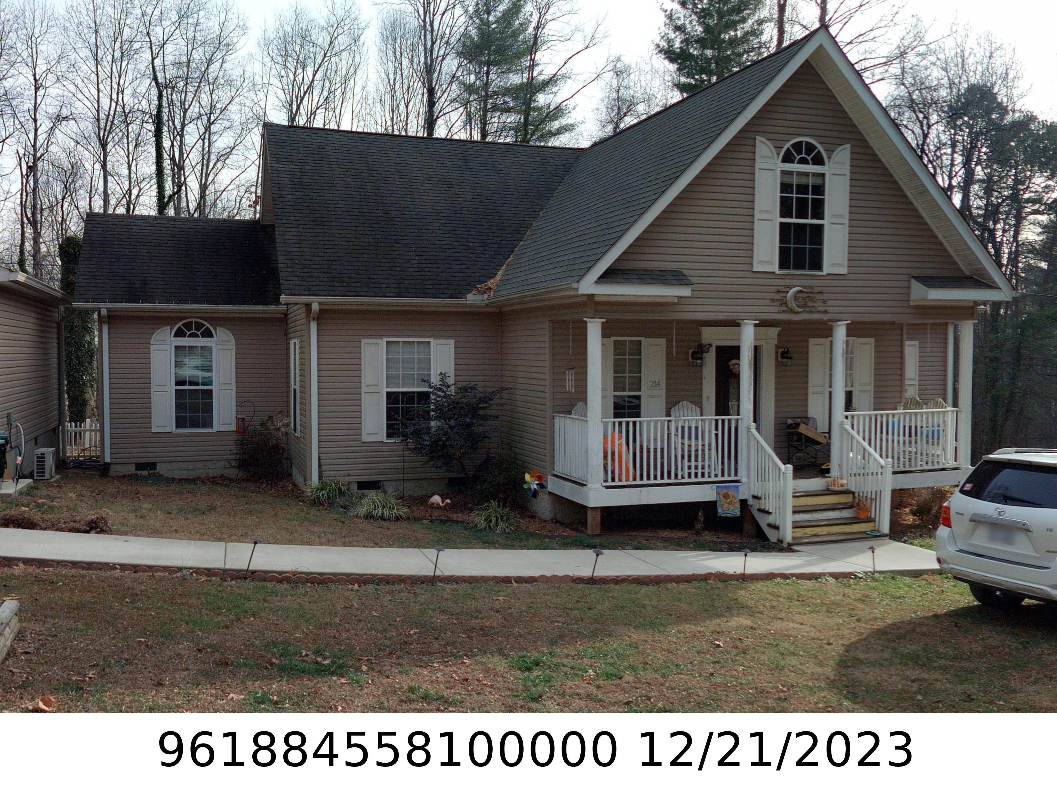 A picture of the property located at 214 BONNIES MEADOW PL, ASHEVILLE NC 28806.