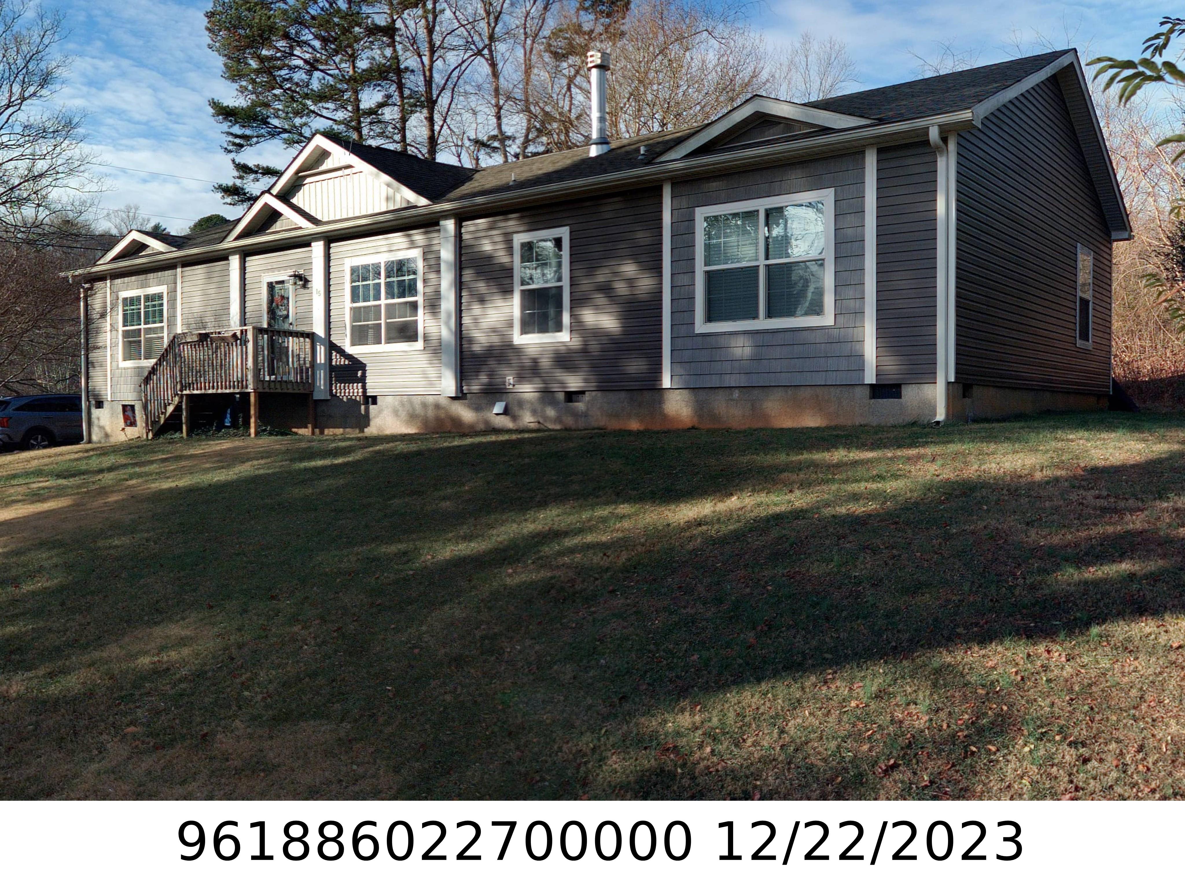 A picture of the property located at 15 FLOYD CHAPEL LN, ASHEVILLE NC 28806.