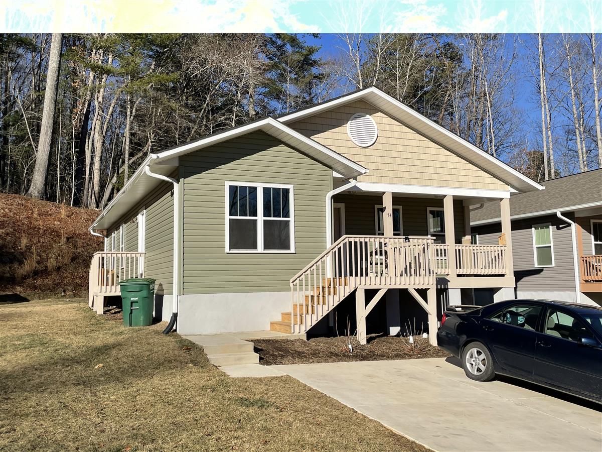 A picture of the property located at 74 NEW HEIGHTS DR, ASHEVILLE NC 28806.