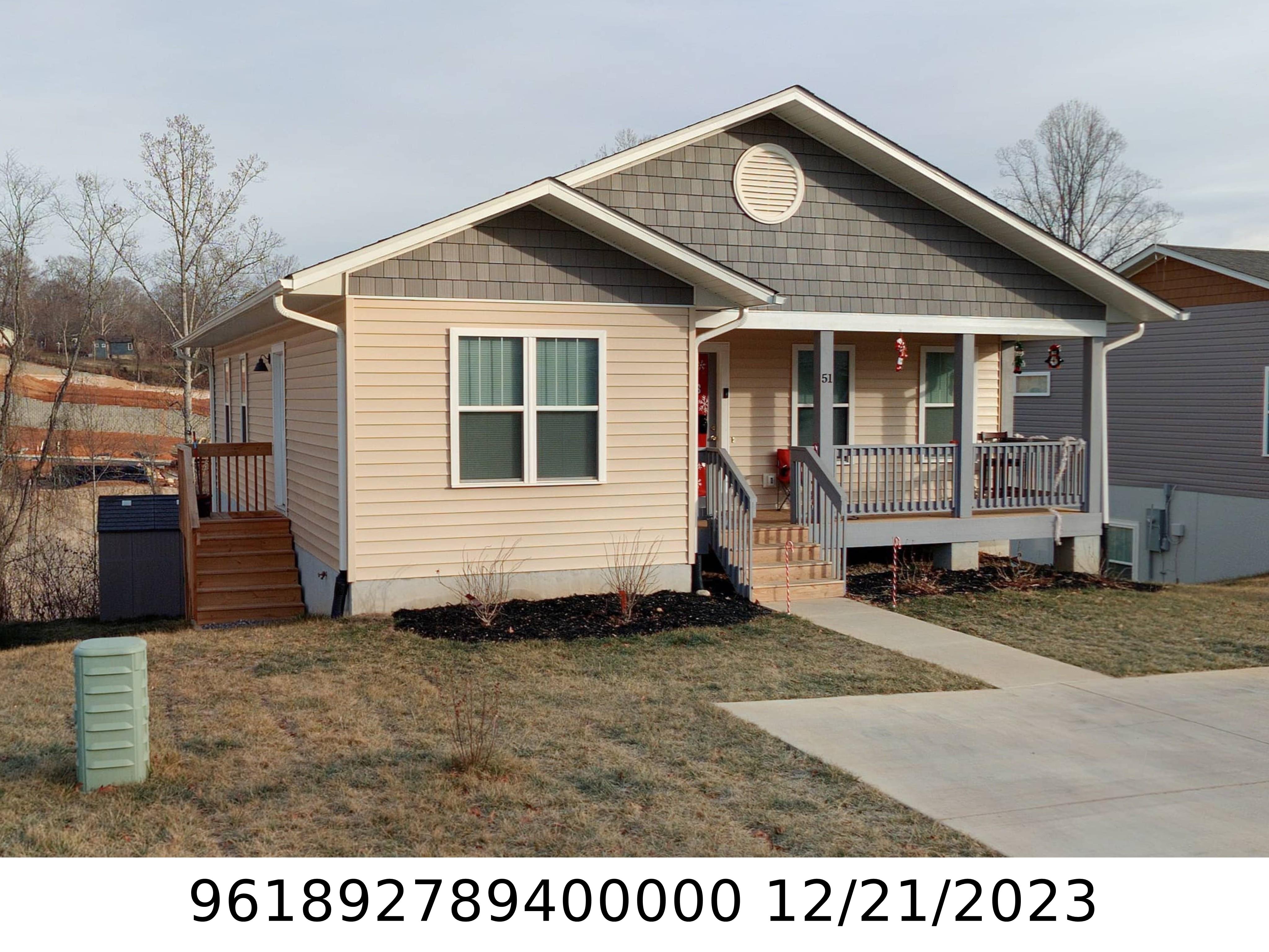 A picture of the property located at 51 NEW HEIGHTS DR, ASHEVILLE NC 28806.