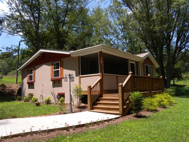 A picture of the property located at 15 RATHBURN PL UNINCORPORATED.