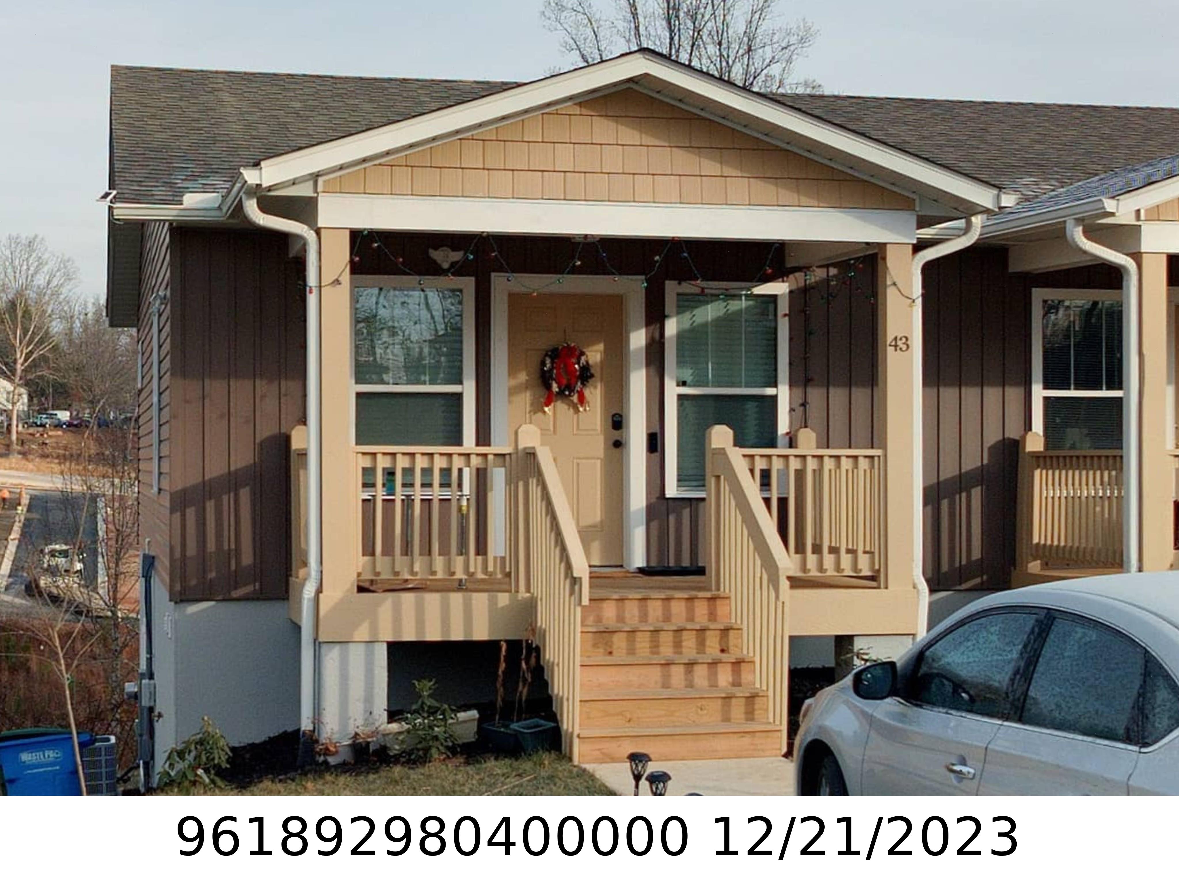 A picture of the property located at 43 NEW HEIGHTS DR, ASHEVILLE NC 28806.