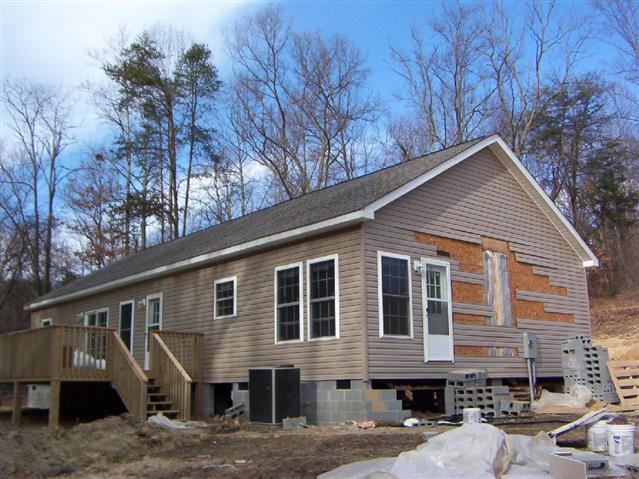 A picture of the property located at 33 ANTIQUE LN, ASHEVILLE NC 28806.